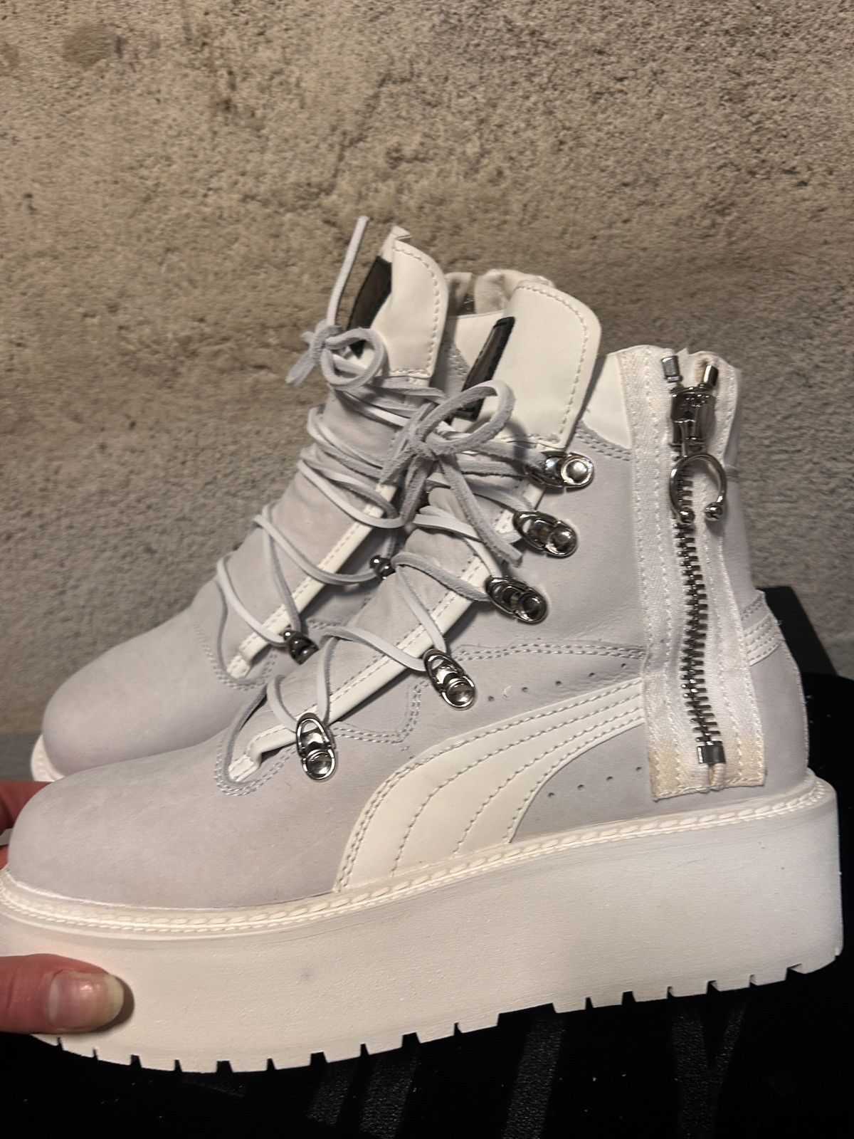 Fenty × Puma Mint condition! Sneaker Boot Size US 9.5 / IT 39.5 - 7 Thumbnail