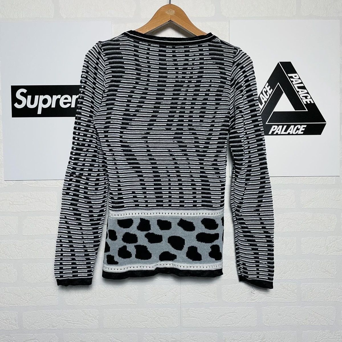 Carlo Colucci × Coogi × Vintage Vintage sweater Carlo Colluci Zebra Black White y2k Size S / US 4 / IT 40 - 2 Thumbnail