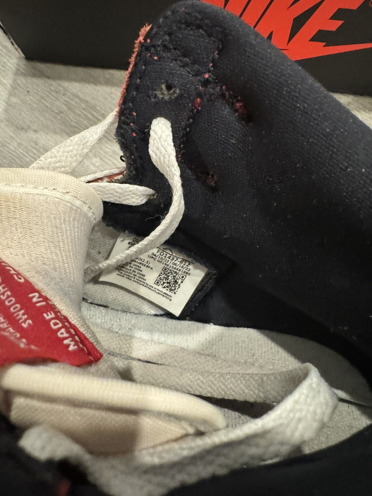 Nike Jordan 1 Retro High OG Chicago Lost and Found Size US 5.5 / EU 38 - 6 Thumbnail