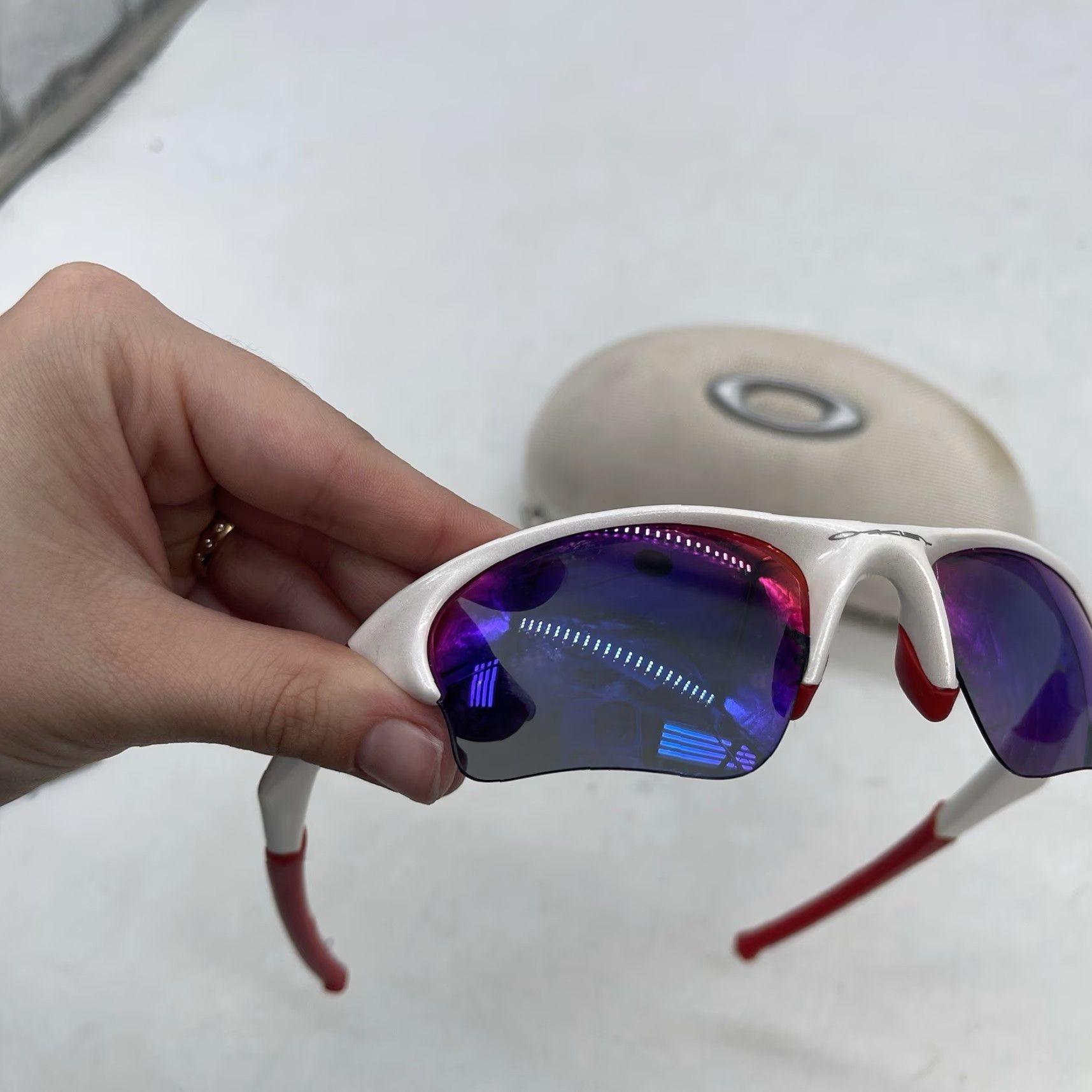 Oakley OAKLEY Sunglasses Flak White Polarized Gray Lens Case Good Condition Read Size ONE SIZE - 3 Thumbnail