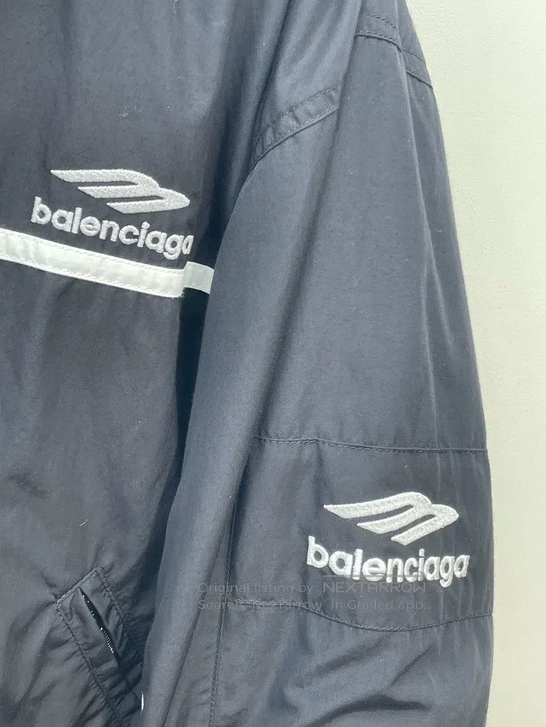 Balenciaga Balenciaga White stripe B-letter embroidered faux two-piec Size US S / EU 44-46 / 1 - 4 Thumbnail