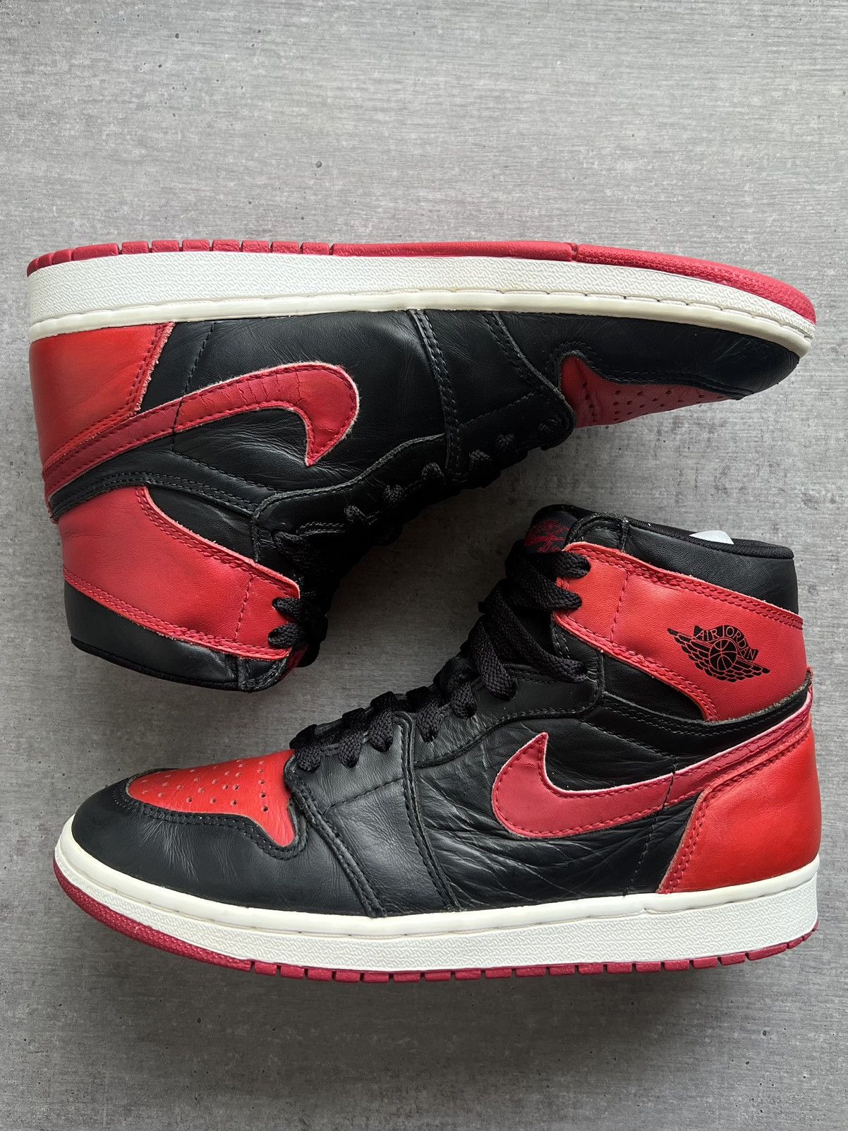 Jordan Brand Jordan 1 Bred 1994 Size US 8.5 / EU 41-42 - 2 Thumbnail