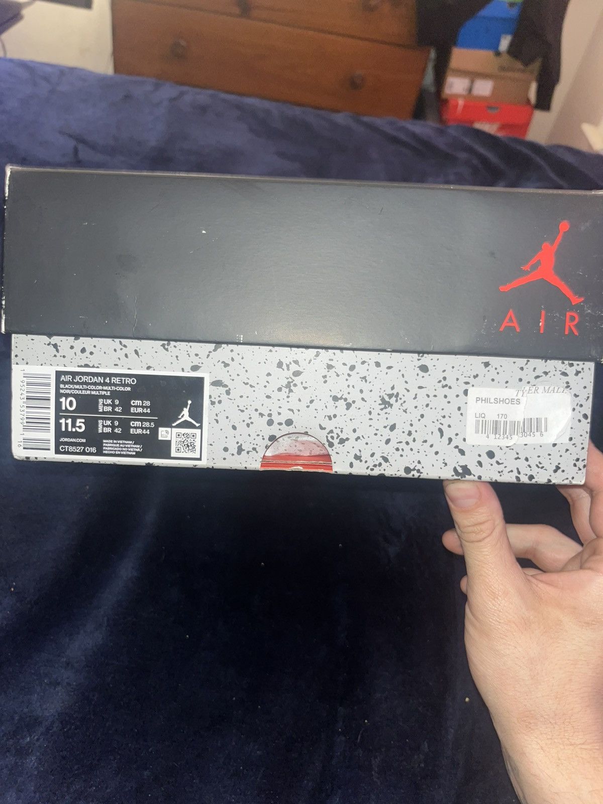 Jordan Brand Black red Thunder 4s. Size US 10 / EU 43 - 2 Thumbnail