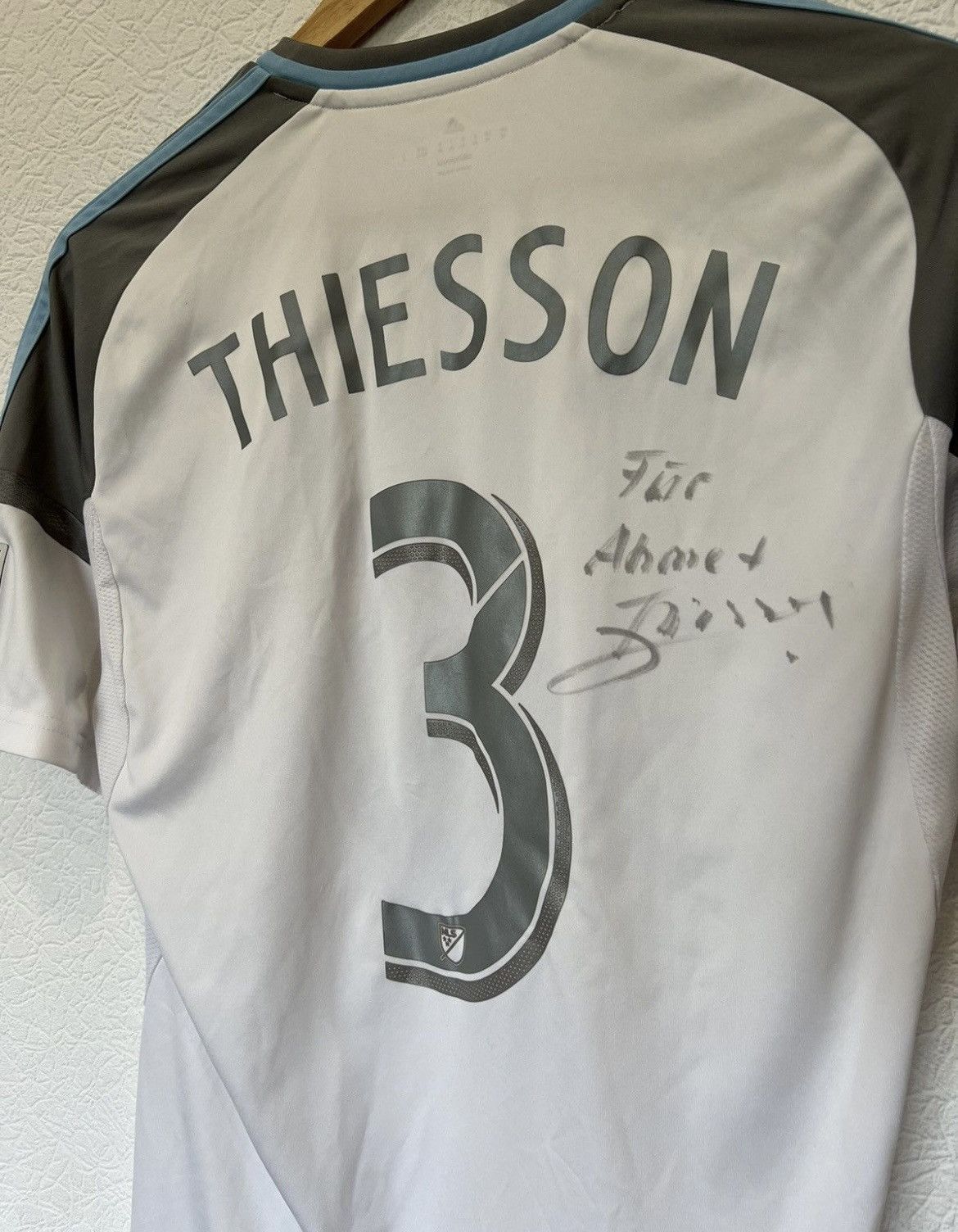 Adidas THIESSON MINNESOTA UNITED ADIDAS 2018 AWAY SOCCER JERSEY Size US M / EU 48-50 / 2 - 5 Thumbnail
