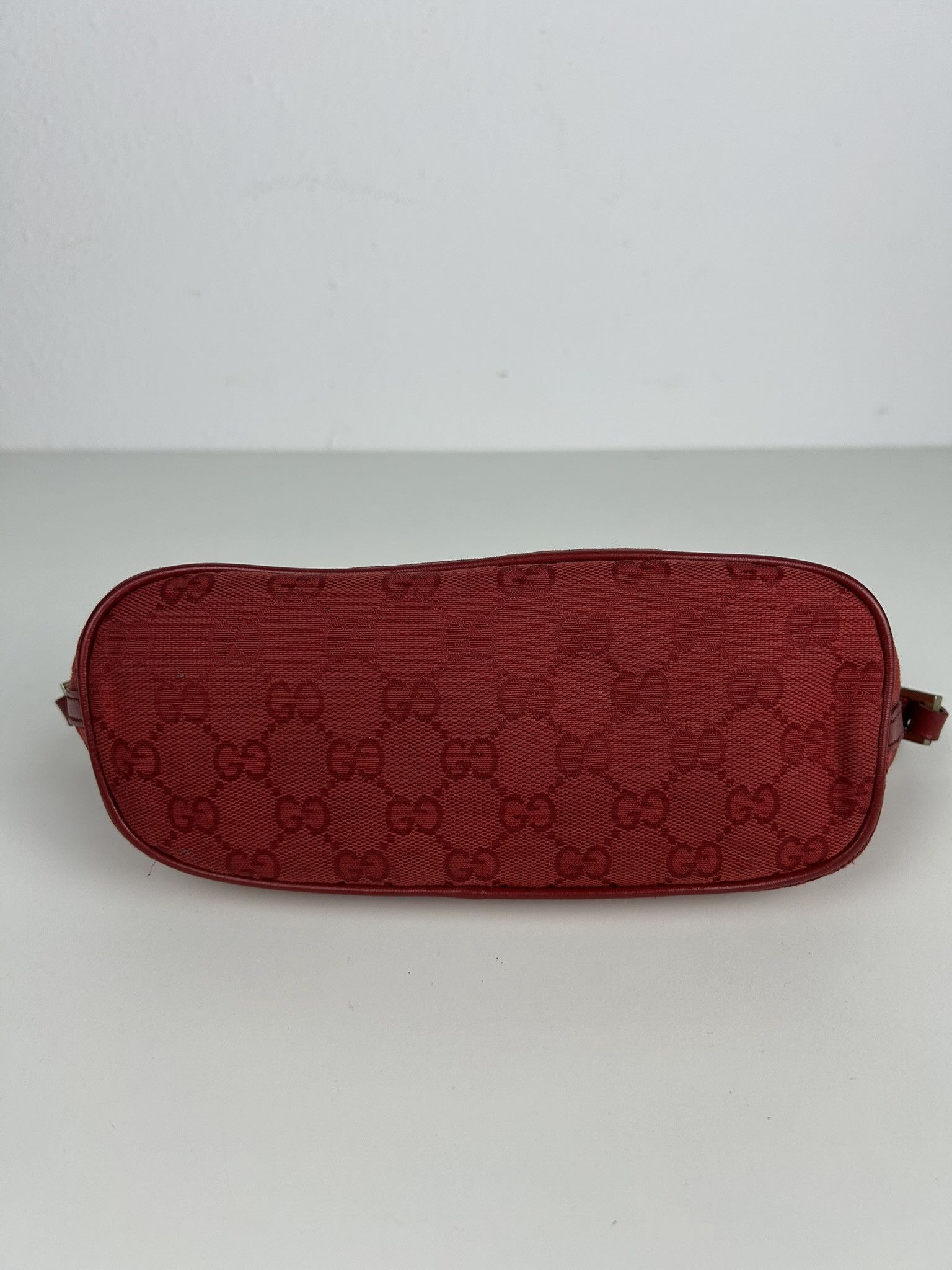 Gucci Vintage y2k gucci monogram canvas boat bag pochette Size ONE SIZE - 5 Thumbnail