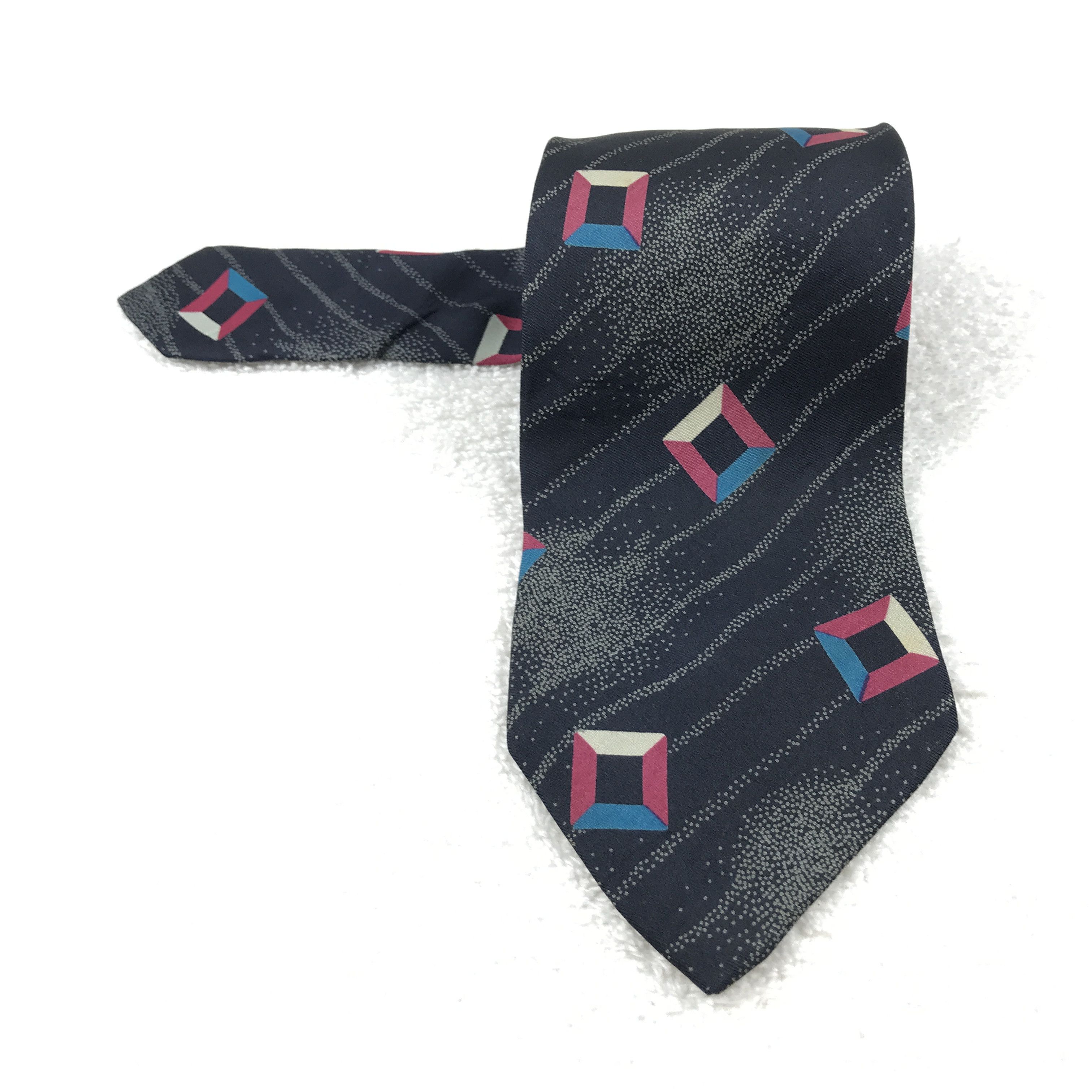 Giorgio Armani × Vintage Vintage Giorgio Armani Silk Necktie Size ONE SIZE - 1 Thumbnail
