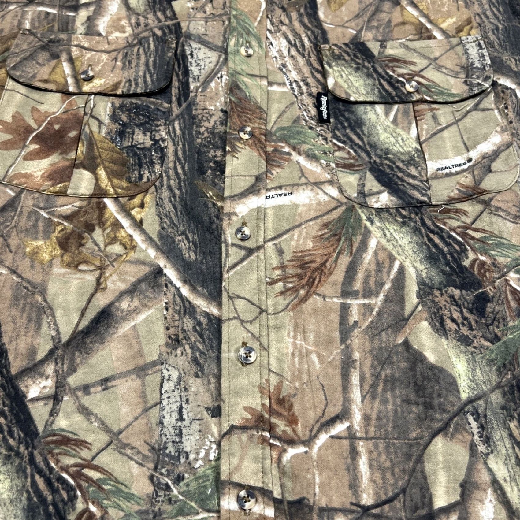 Vintage Remington Camo Button Down Shirt Men L Long Sleeve Real Tree Pockets Cotton Size US L / EU 52-54 / 3 - 3 Thumbnail