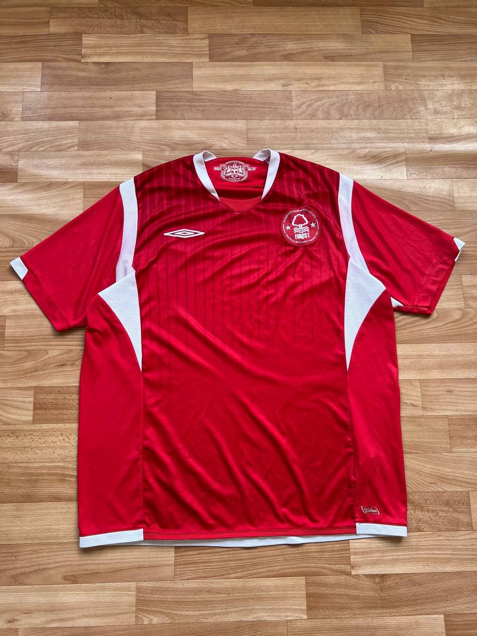 Umbro 2009/10 NOTTINGHAM FOREST HOME SOCCER JERSEY FOOTBALL SHIRT Size US L / EU 52-54 / 3 - 2 Thumbnail