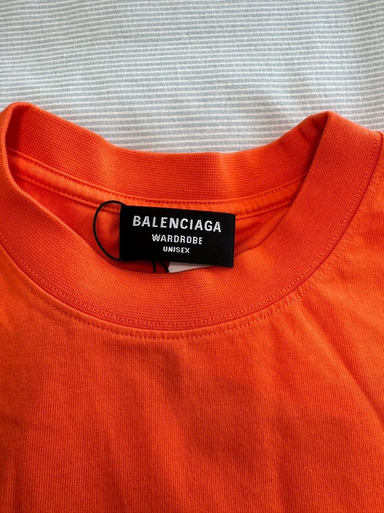 Balenciaga Balenciaga T-shirt Size US S / EU 44-46 / 1 - 4 Thumbnail