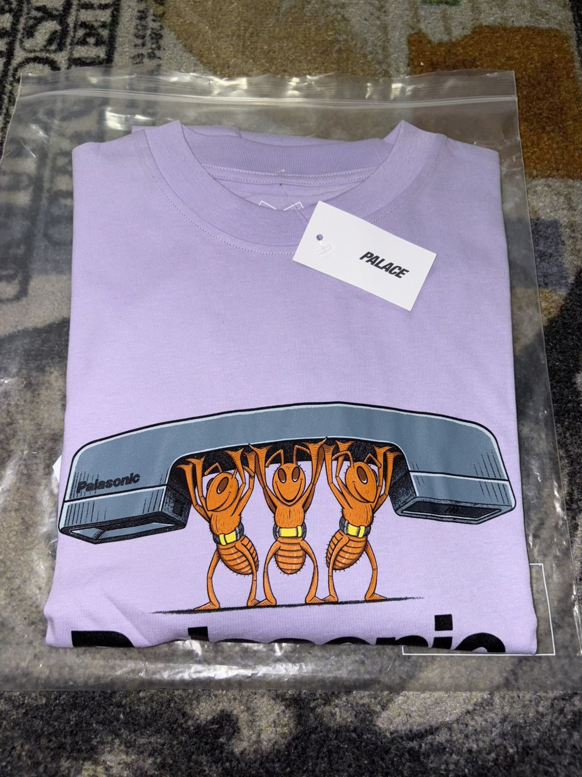 Palace Palace Bellman T-Shirt Pastel Purple Size US L / EU 52-54 / 3 - 2 Thumbnail