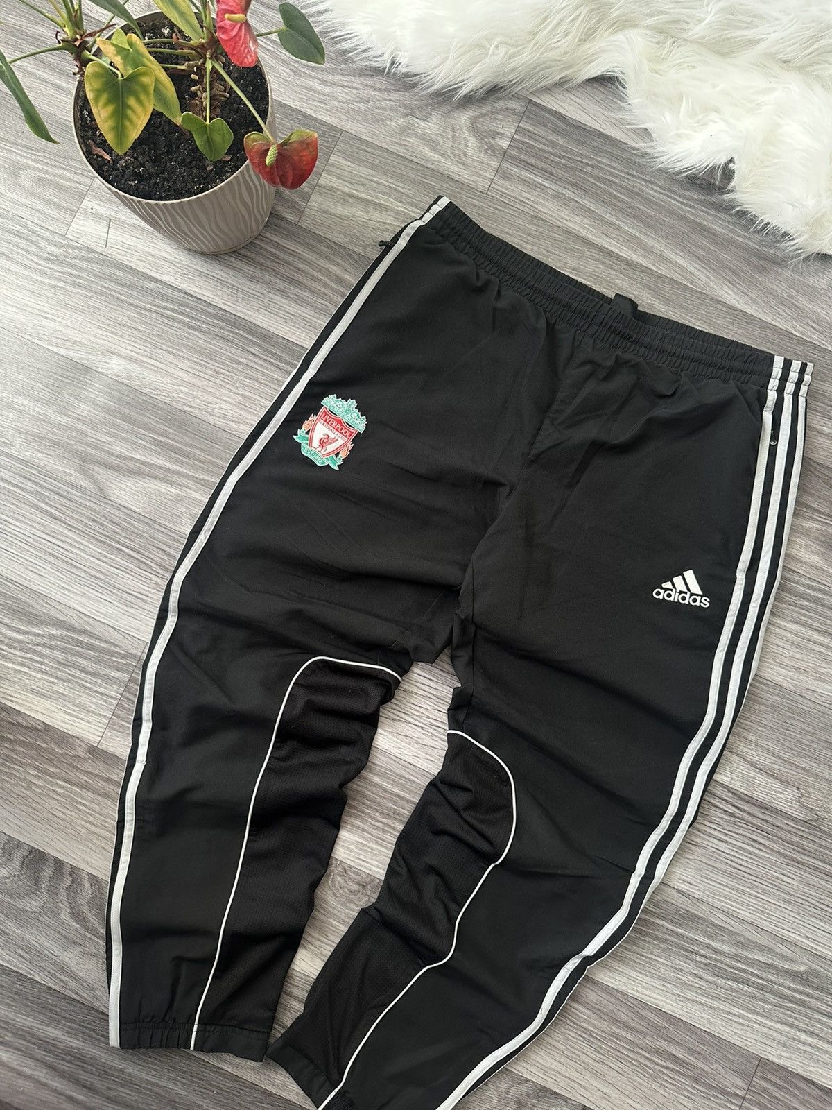 Adidas Adidas Liverpool Vintage 2008-2009 Tracksuit Galsberg hype Size US L / EU 52-54 / 3 - 15 Thumbnail