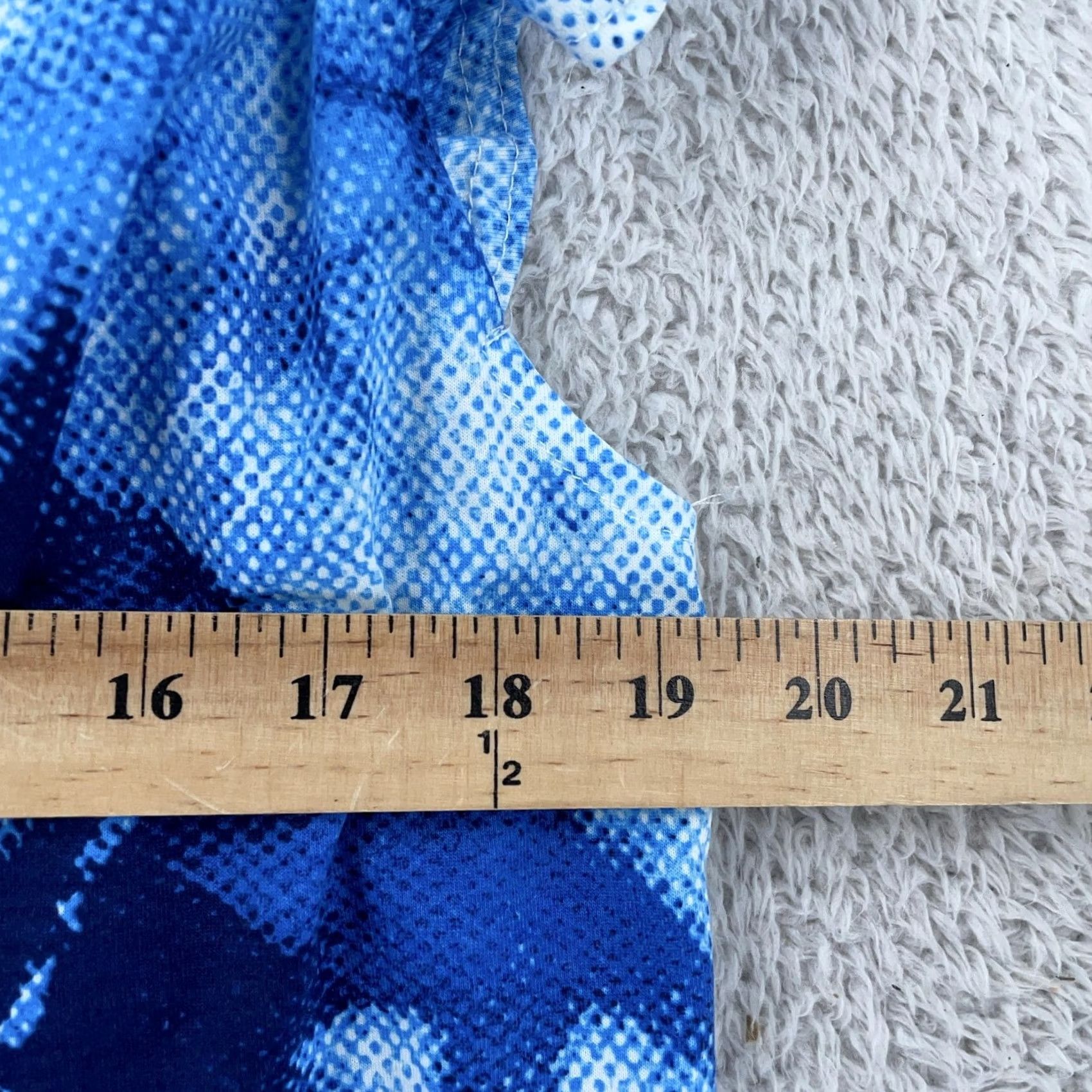 Vintage LuLaRoe Stasha Ruffle Shirt Womens Large Blue Tie Dye Flutter Sleeve Boho Blouse Size L / US 10 / IT 46 - 4 Thumbnail