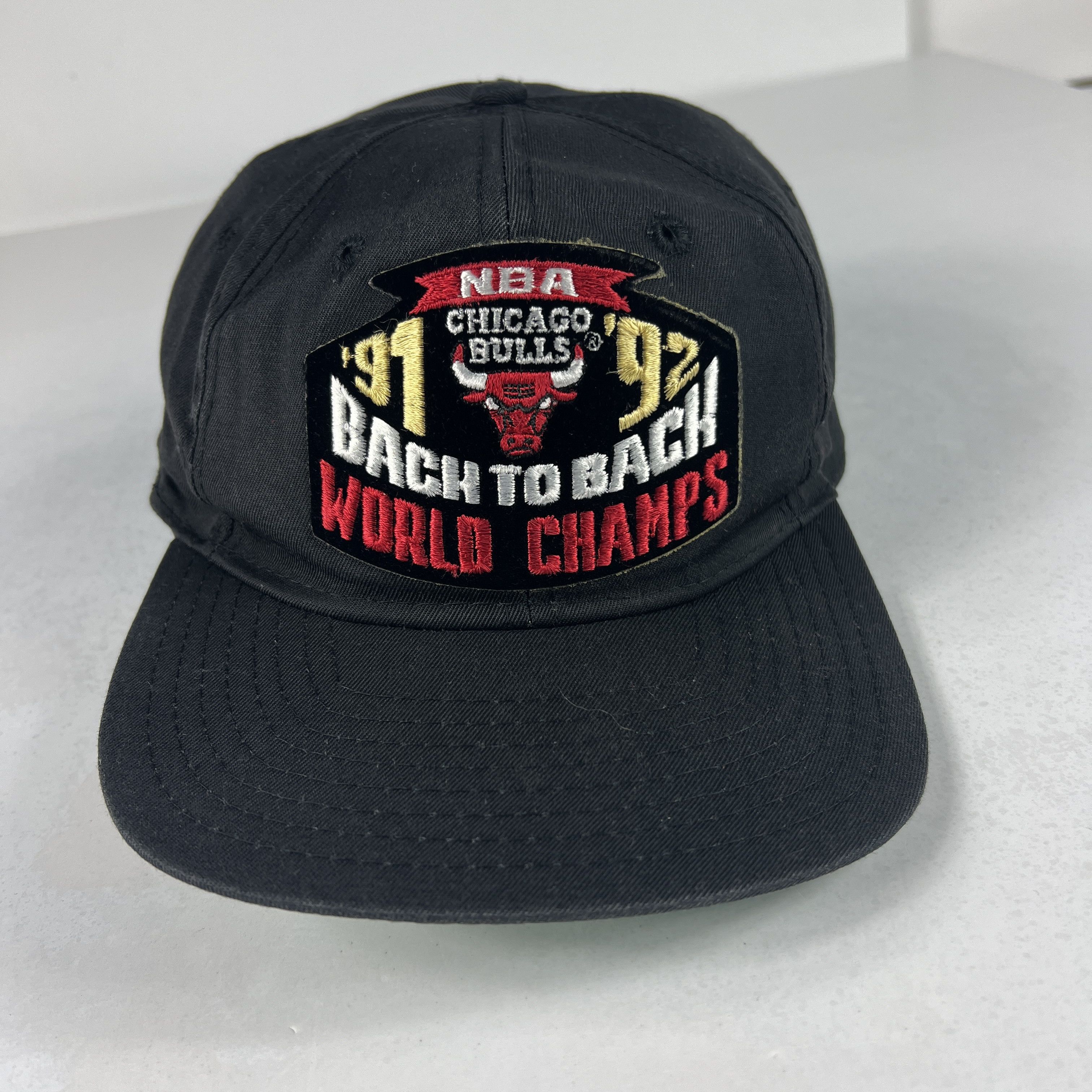 NBA × Vintage VTG 1992 Back To Back NBA Champs Chicago Bulls Snap Back Hat Size ONE SIZE - 1 Thumbnail