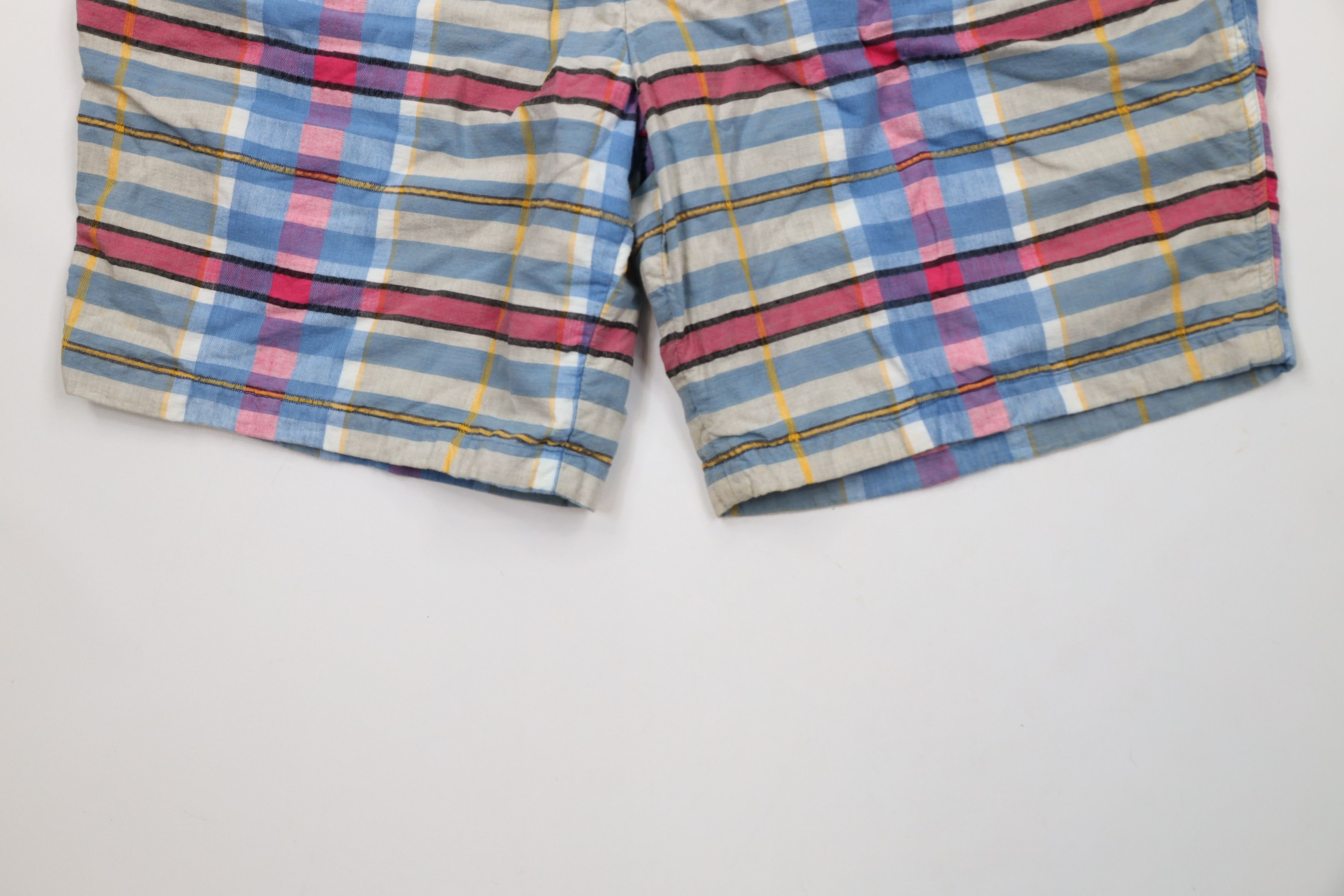 Vintage Vintage 90s Streetwear Above Knee Madras Plaid Chino Shorts Size US 36 / EU 52 - 4 Thumbnail