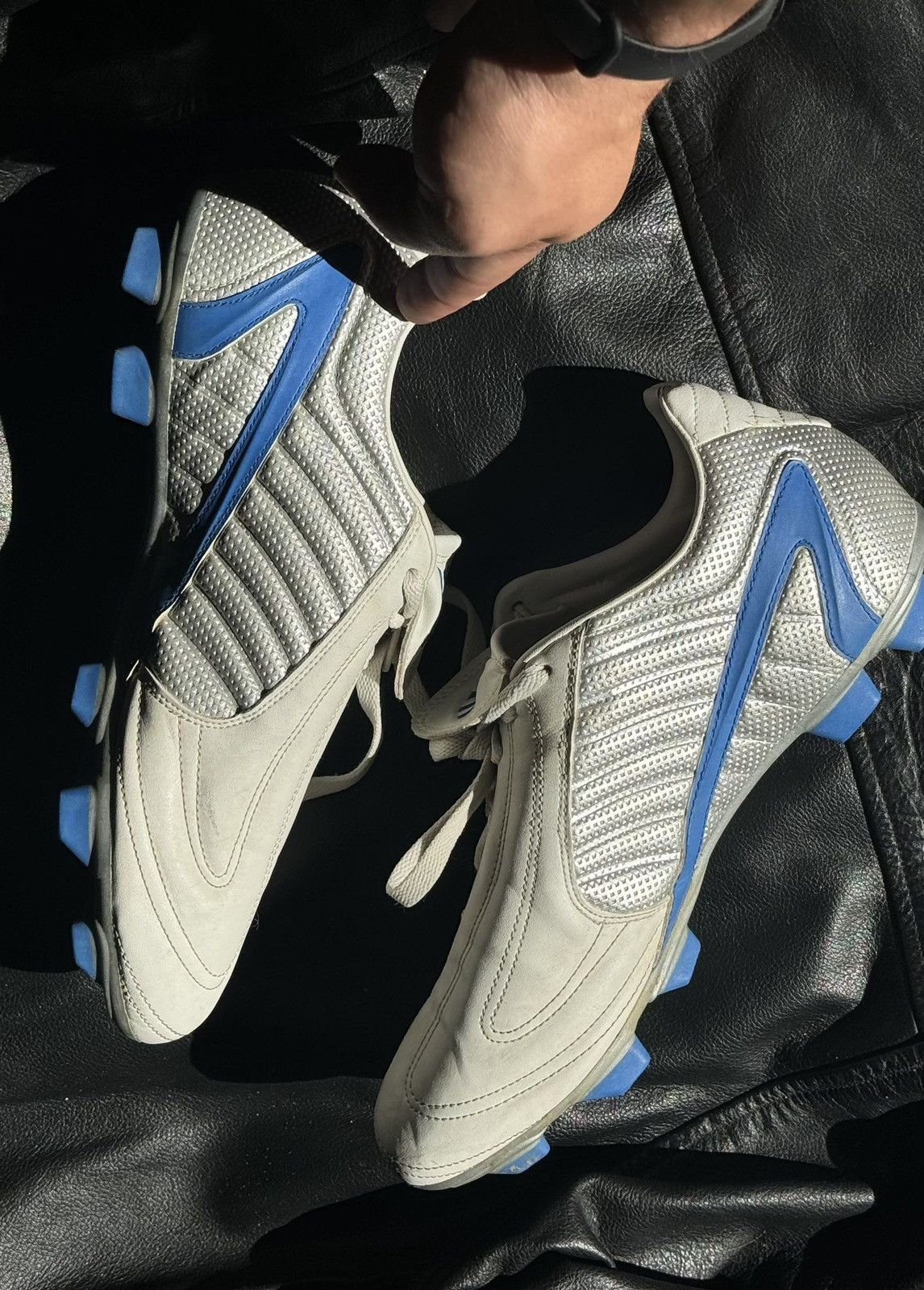 Adidas × Vintage 2004 Adidas Vintage F10 TRX HG soccer rare football boots Size US 10 / EU 43 - 15 Thumbnail