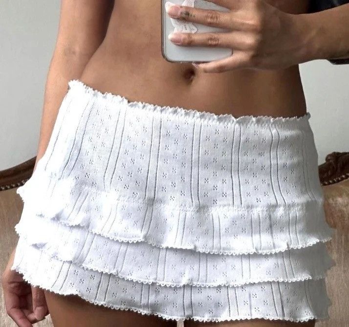 Pretties Ultra Low Rise Cha Cha Skirt Size 25" / US 0 / IT 36 - 3 Thumbnail