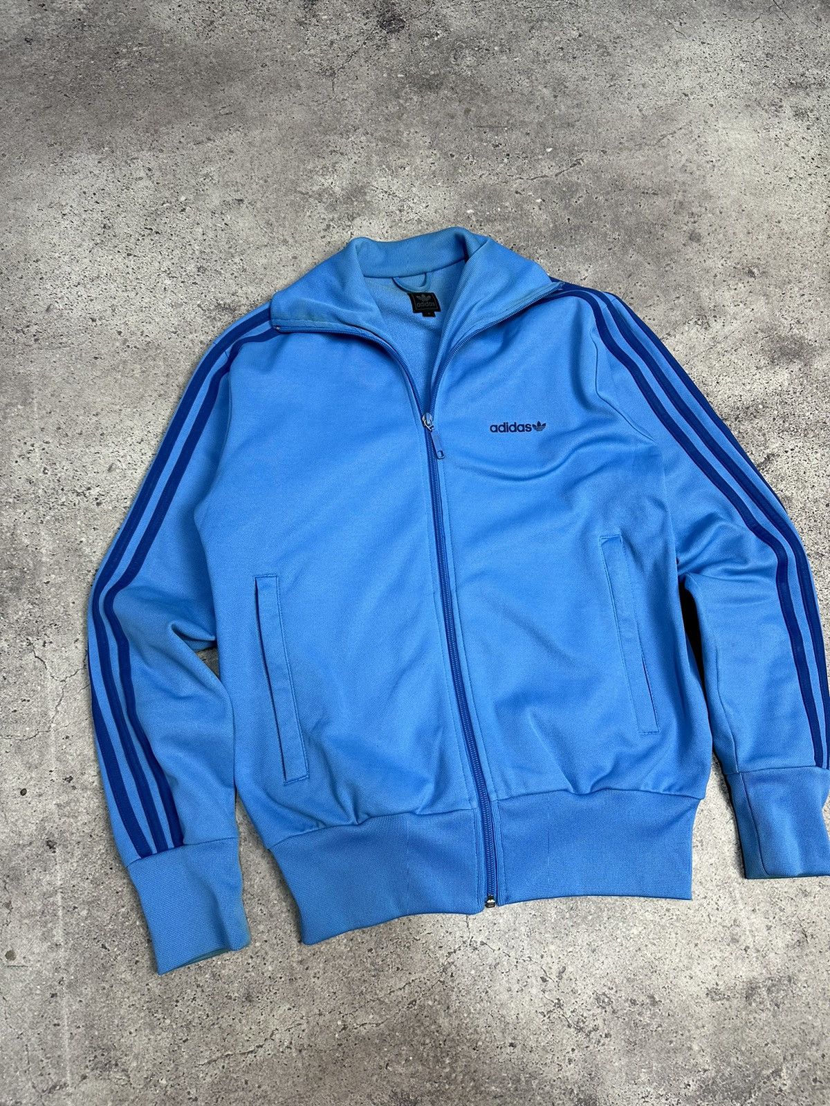 Adidas × Vintage Vintage Adidas Blokecore Track Jacket Blue Big Logo Y2K Size US S / EU 44-46 / 1 - 5 Thumbnail