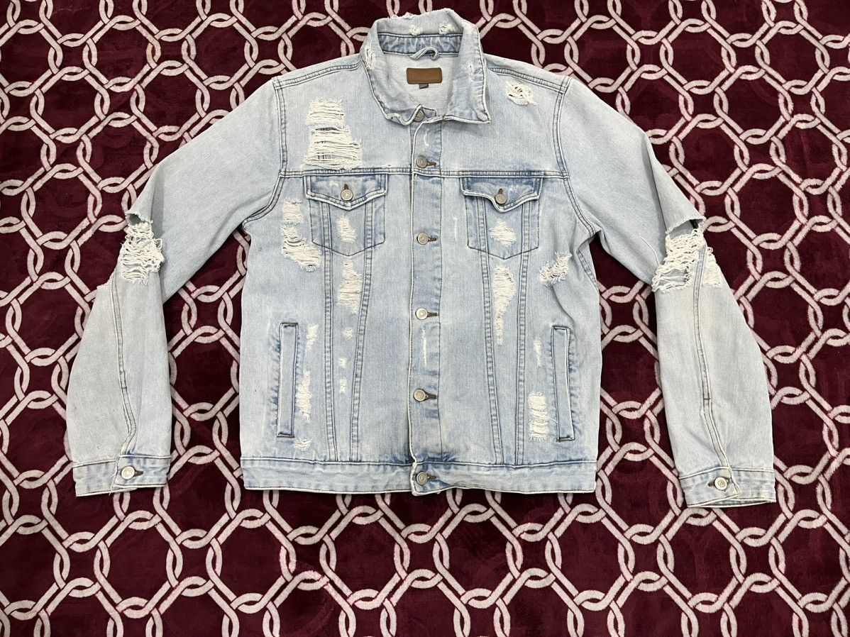 Asos Asos Ripped Trucker Denim Jacket Size US L / EU 52-54 / 3 - 1 Thumbnail