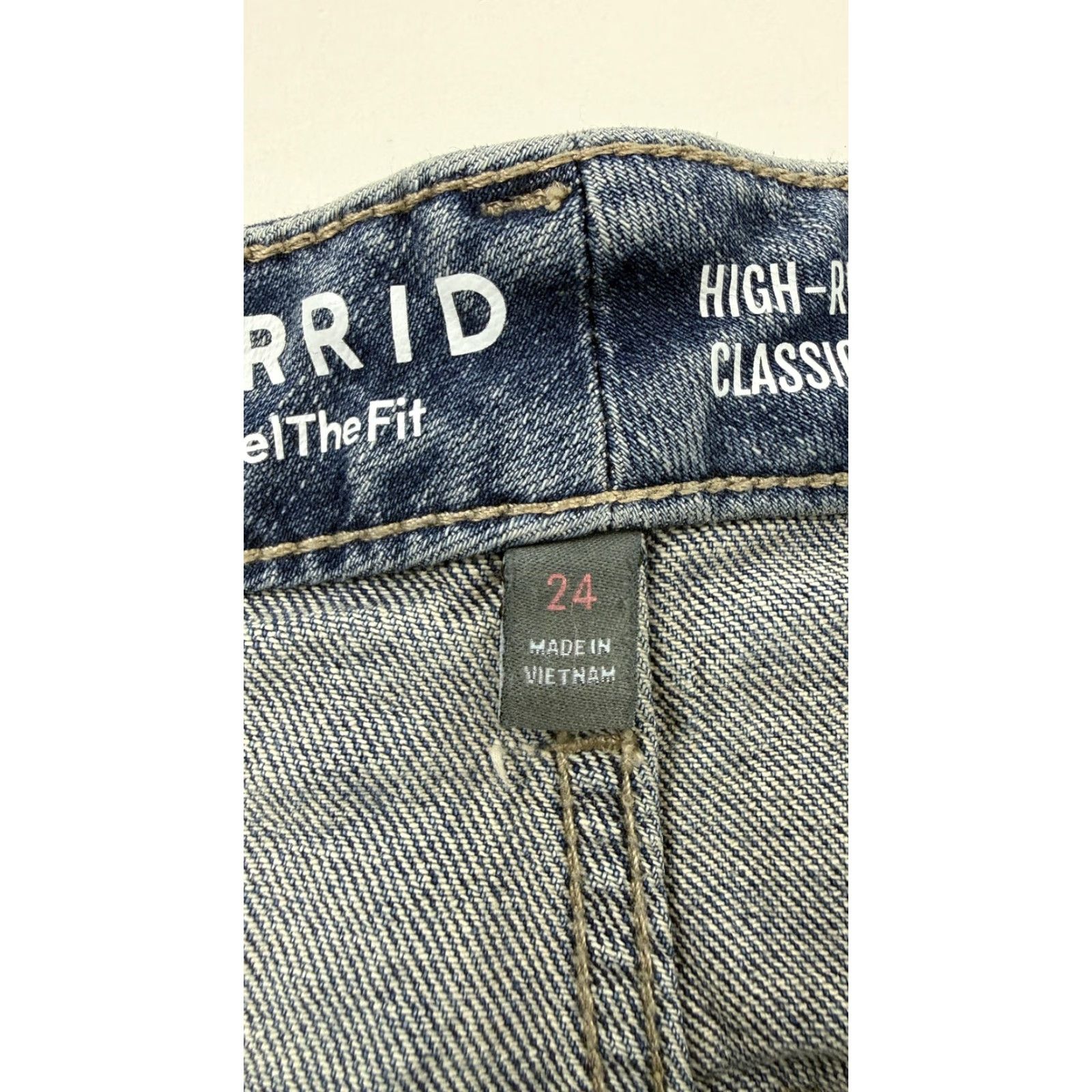 Torrid Torrid Jeans Womens 24 Blue High-Rise Ankle Crop Classic Denim Stretch Straight Size 42" / US 20 - 6 Thumbnail