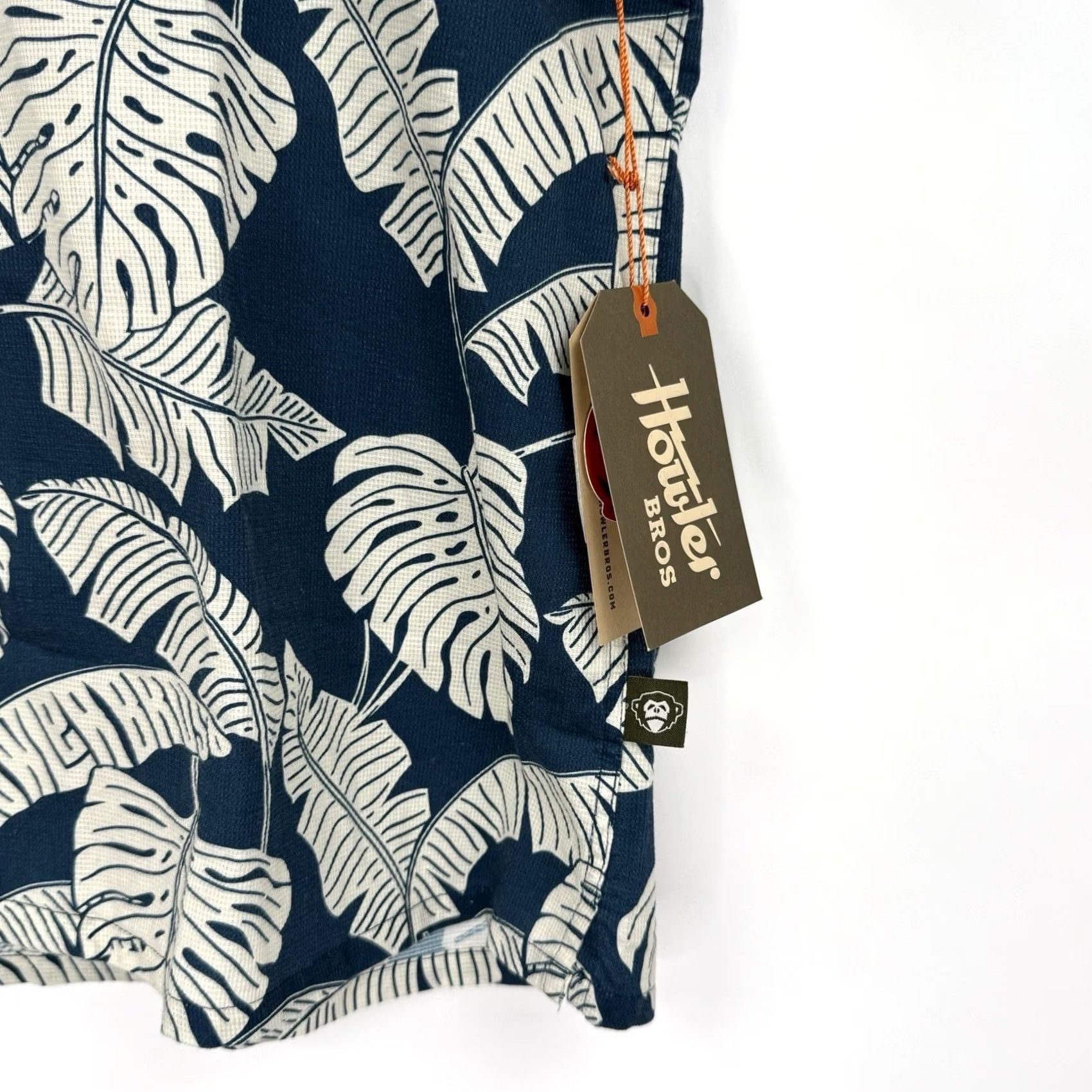 Howler Brothers Howler Brothers Shirt Mens Medium Monoloha Hawaiian Blue NWT Button-Up Collared Short Sleeve Pocket Cotton Floral Vintage No Size US M / EU 48-50 / 2 - 2 Thumbnail