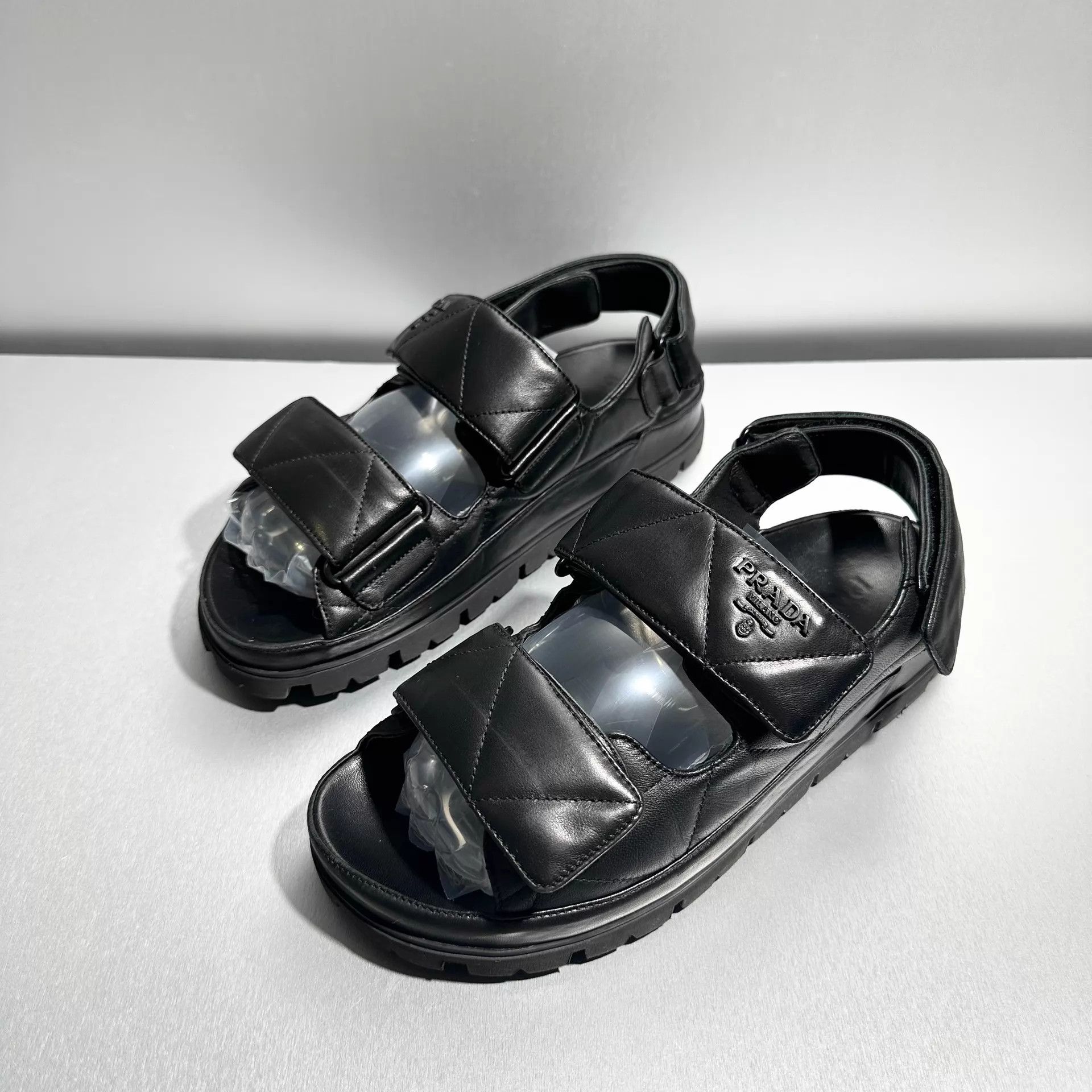 Prada Prada black velcro beach sandals EU 38 Size US 7.5 / IT 37.5 - 1 Thumbnail