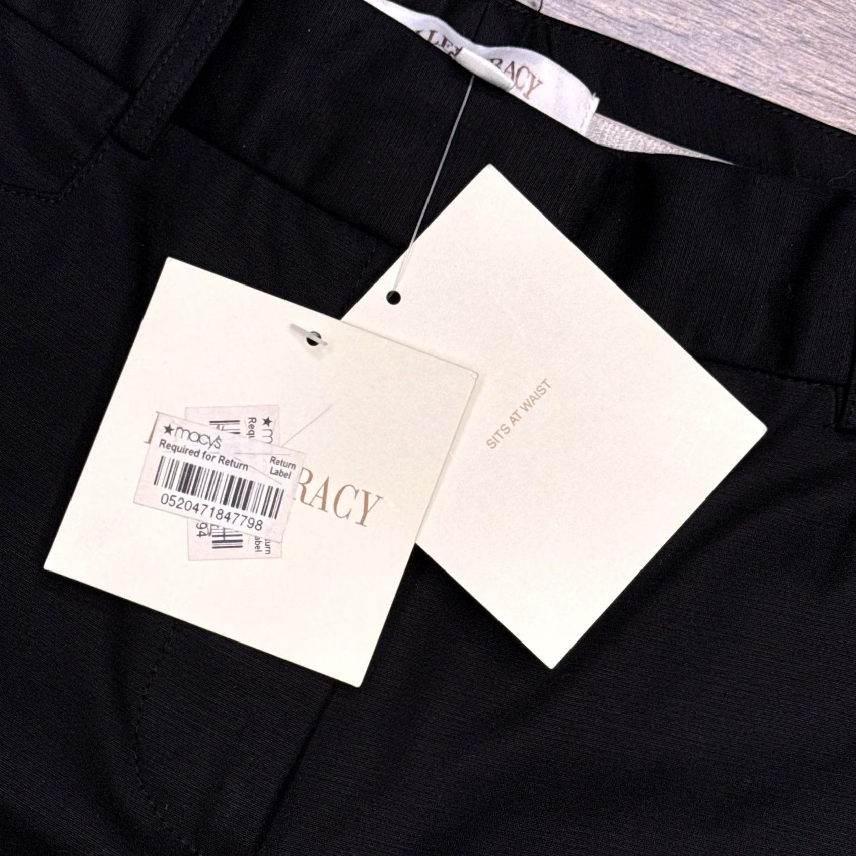 Ellen Tracy VINTAGE not applicable. Ellen Tracy Bermuda Shorts Womens 8 Black Mid Rise Stretch New Size 30" / US 8 / IT 44 - 5 Thumbnail