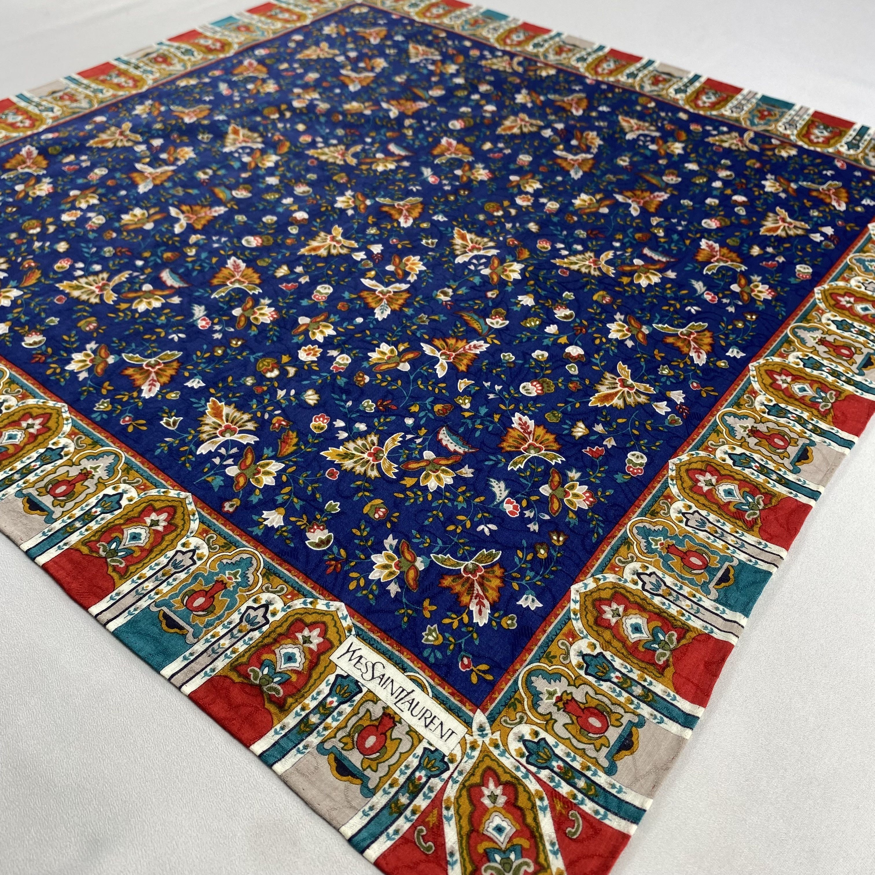 Vintage Yves Saint Laurent Handkerchief / Neckerchief / Bandana-972 Size ONE SIZE - 2 Thumbnail
