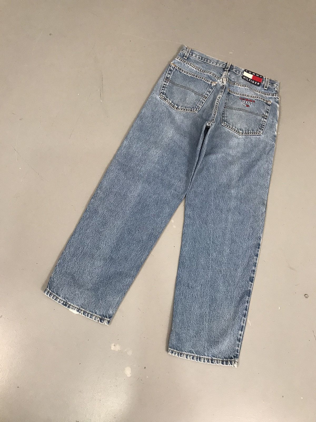 Tommy Hilfiger × Vintage Vintage Tommy Hilfiger straight fit denim Size US 32 / EU 48 - 8 Thumbnail