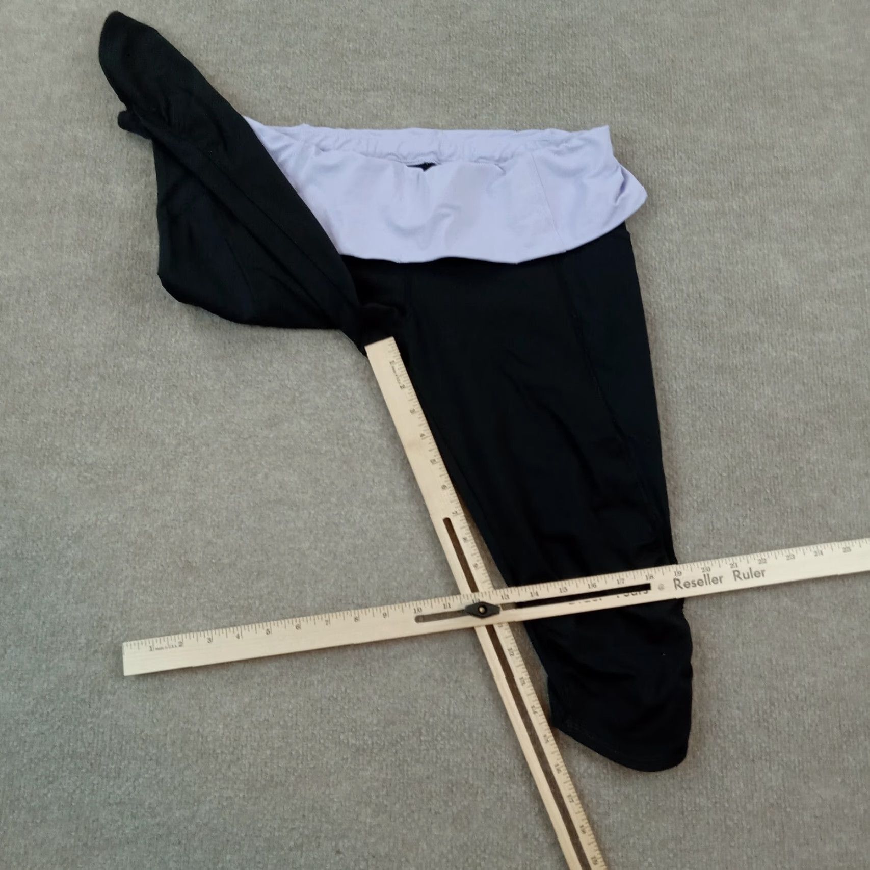Lululemon Lululemon Cropped Leggings Women's Black Skinny Yoga Pants Size Large Size 36" / US 14 / IT 50 - 2 Thumbnail
