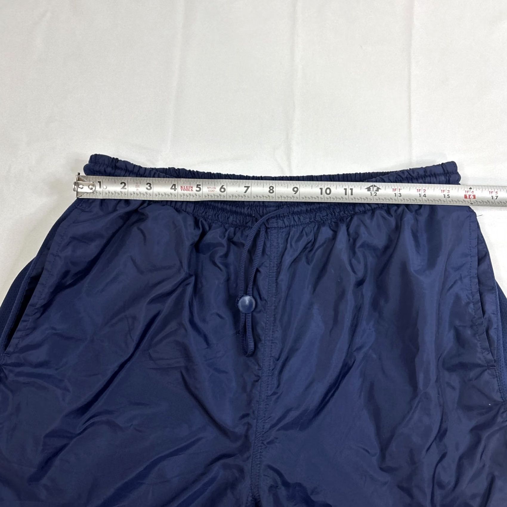 Nike VINTAGE Nike Windbreaker Shorts Men XL Blue Oversized Track Y2K Streetwear Basketball Gym Running Athletic Mens Size US 36 / EU 52 - 4 Thumbnail
