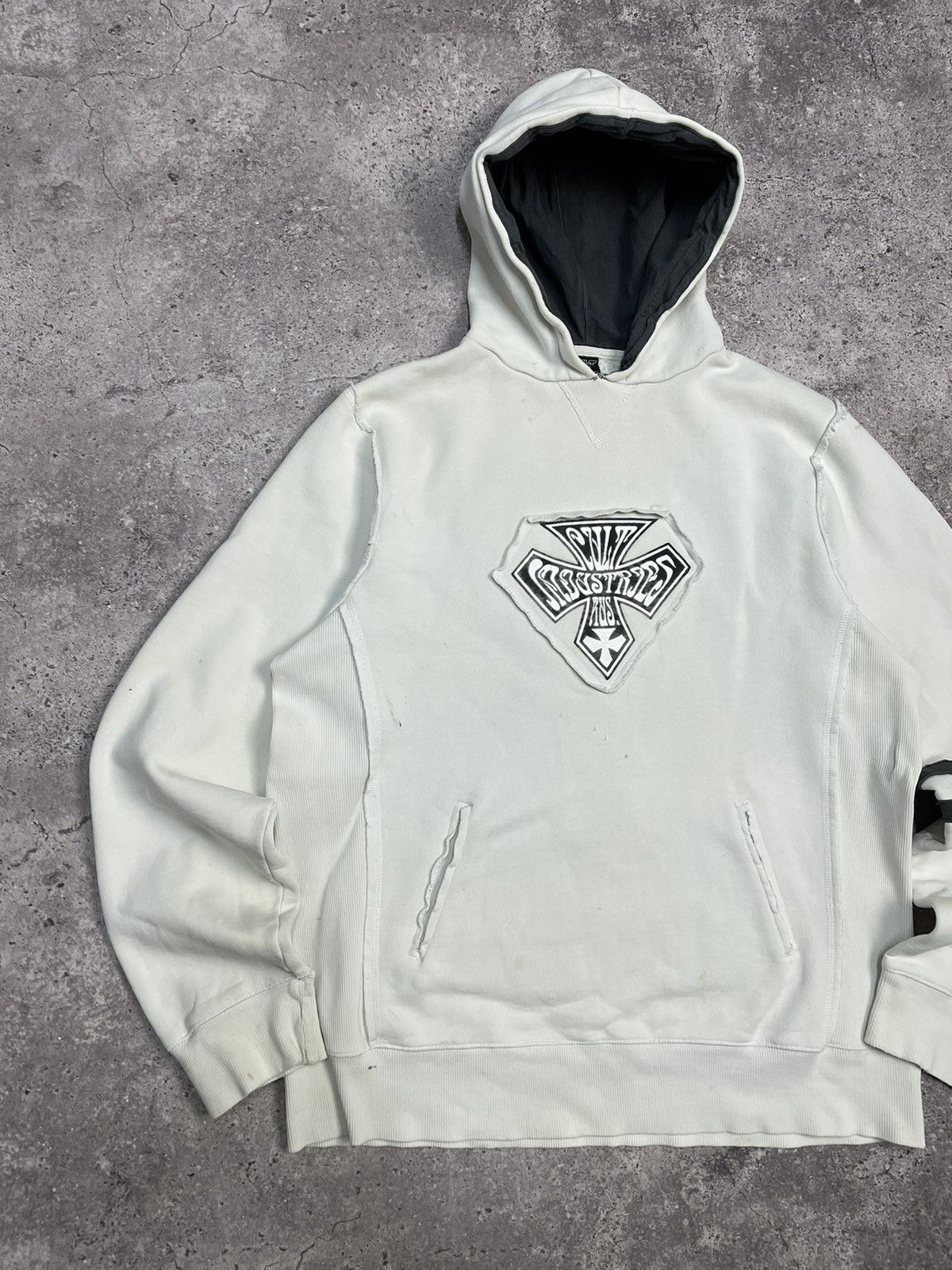 Vintage Vintage Cult affliction y2k Faded Effect Hoodie Opium Style Size US L / EU 52-54 / 3 - 4 Thumbnail