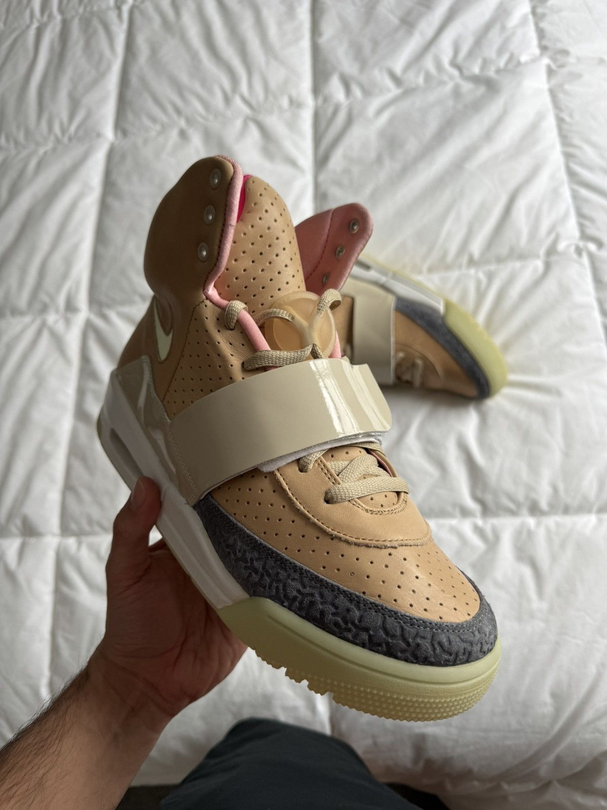 Kanye West × Nike Nike Net Net Air Yeezy 1 Size US 9 / EU 42 - 12 Thumbnail