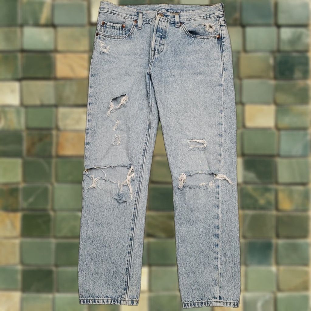 Denime VINTAGE Levis Premium Jeans 501 Blue 29x28 31x27 Denim Straight Leg Button Fly Mens Jeans Regular 501 Size US 29 - 1 Thumbnail