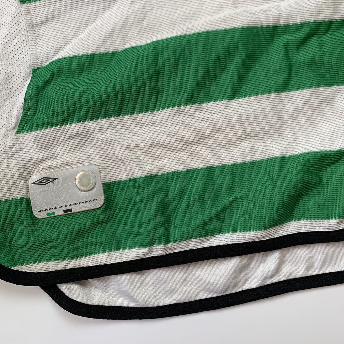 Umbro Celtic Umbro vintage soccer jersey L2000 ntl Size US L / EU 52-54 / 3 - 5 Thumbnail