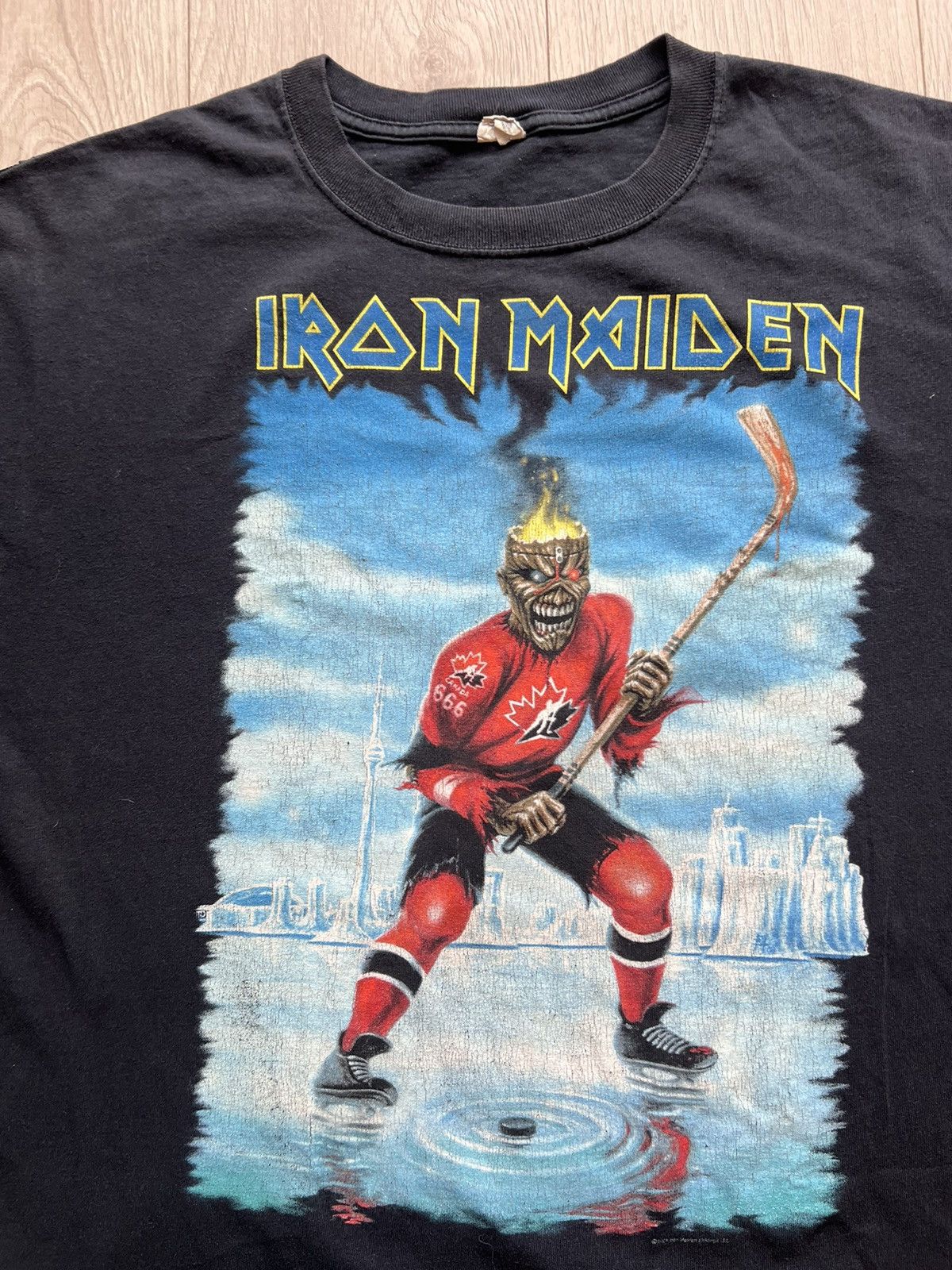 Iron Maiden × Vintage Vintage Banned Iron Maiden Team Canada Tour T Shirt 2008 Size US XXL / EU 58 / 5 - 1 Thumbnail