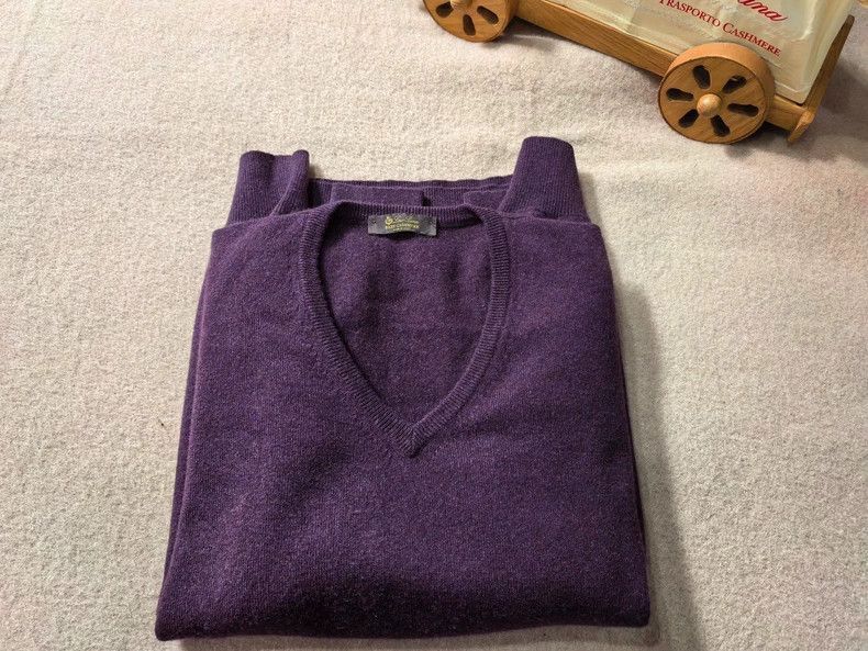 Loro Piana Loro Piana Men's Cashmere V-Neck Sweater- Size US XL / EU 56 / 4 - 3 Thumbnail