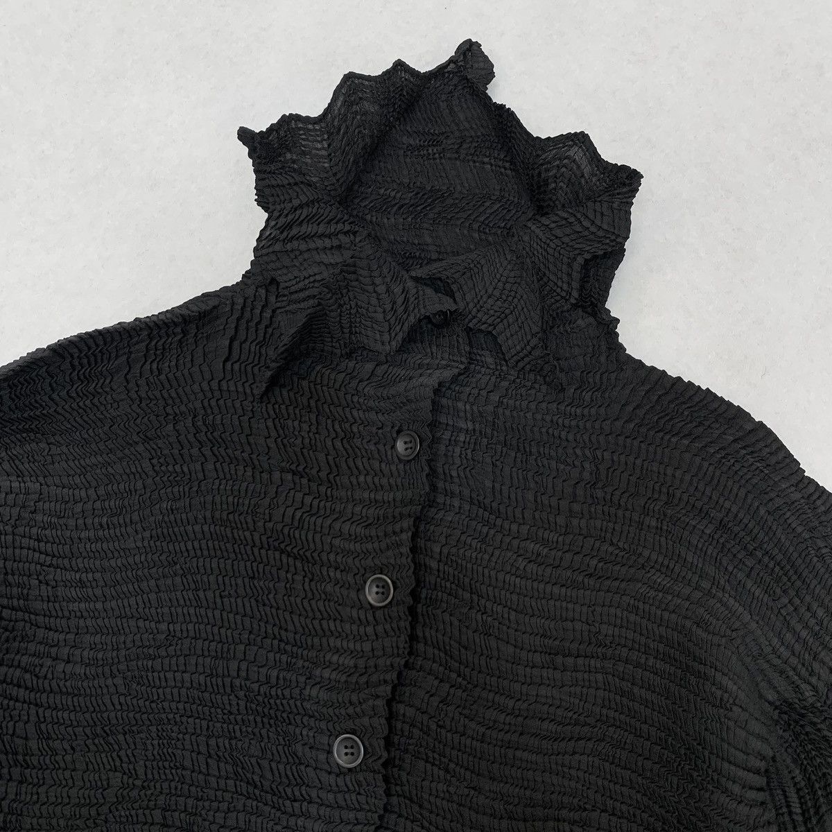 Issey Miyake Issey Miyake Fall 1998 Origami Pleated Button Up Top Size M / US 6-8 / IT 42-44 - 2 Thumbnail