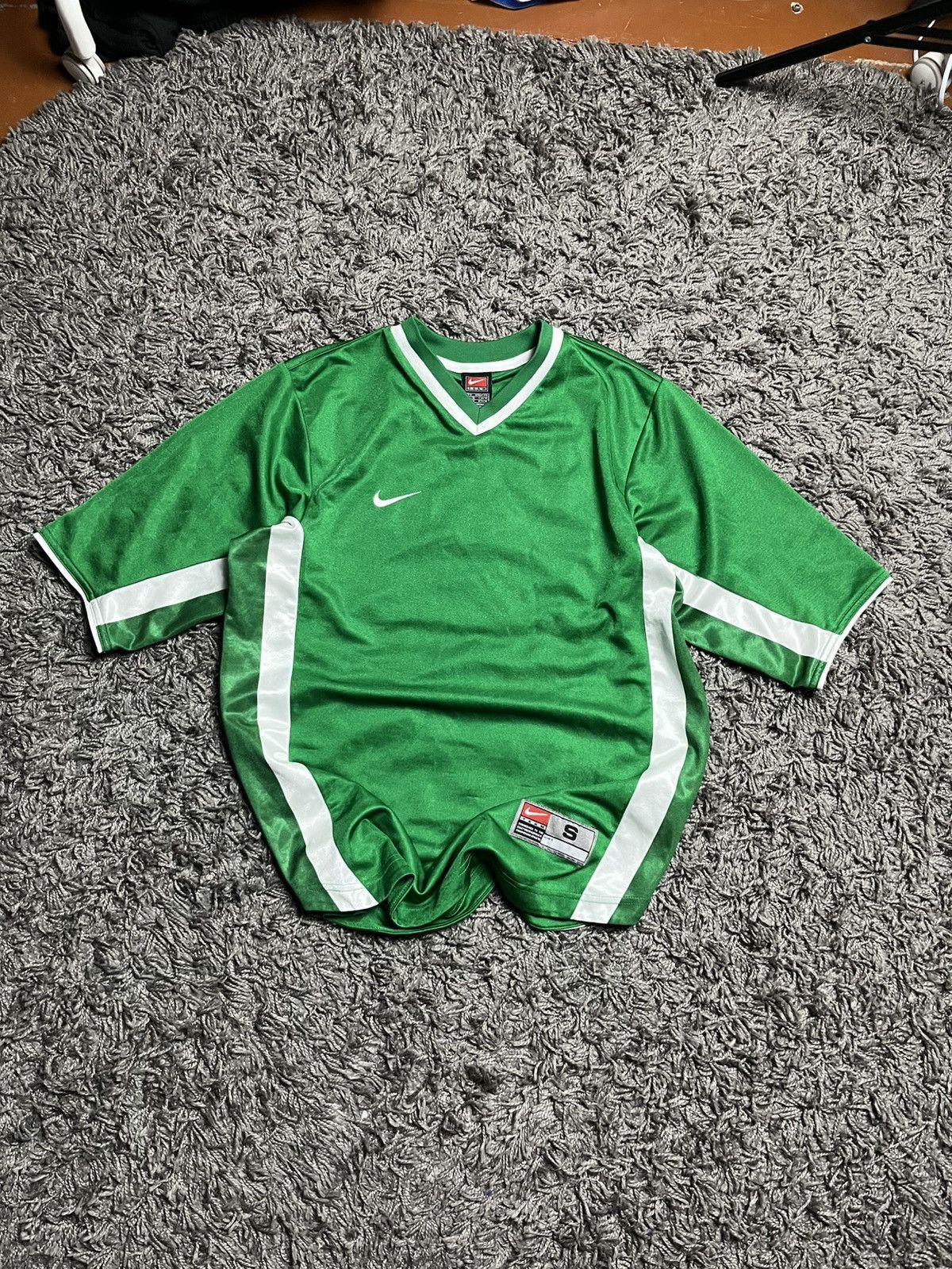 Nike Nike Vtg Kelly Green Short Sleeve Soccer Jersey S Size US S / EU 44-46 / 1 - 2 Thumbnail