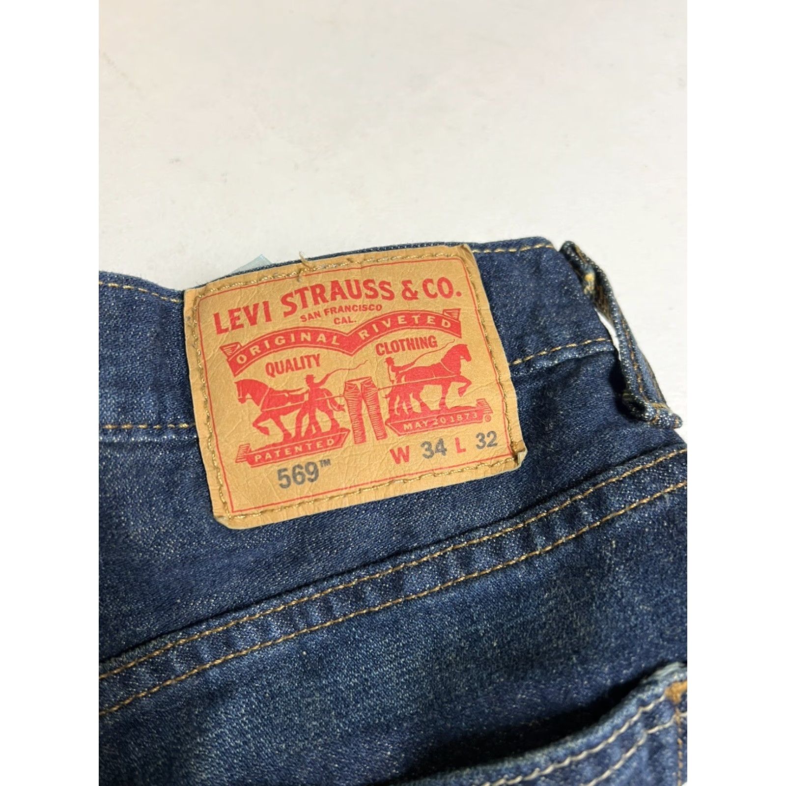 Levi's Levi's Men 569 Loose Straight Jeans 36x32 Denim Blue 100% Cotton Distressed 5-Pocket Casual Denim Jeans Mens Size US 36 / EU 52 - 4 Thumbnail