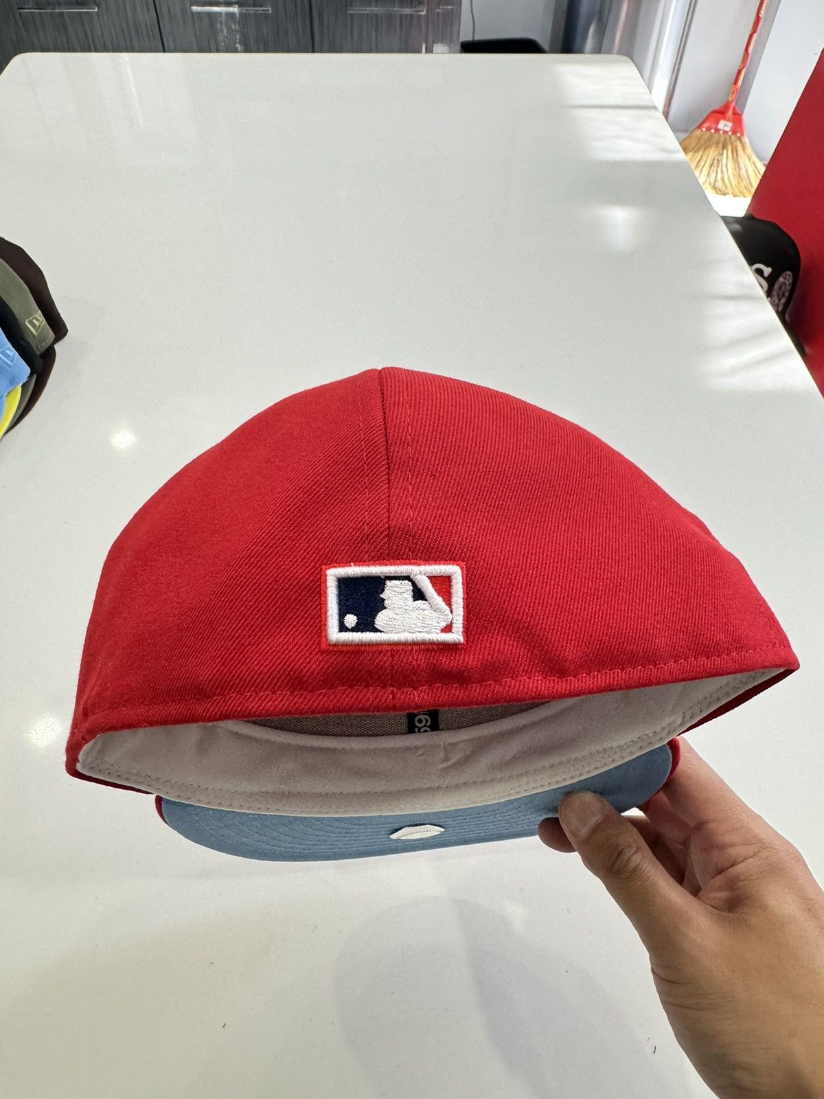 New Era Los Angeles Dodgers fitted size 7 3/4 Size ONE SIZE - 4 Thumbnail