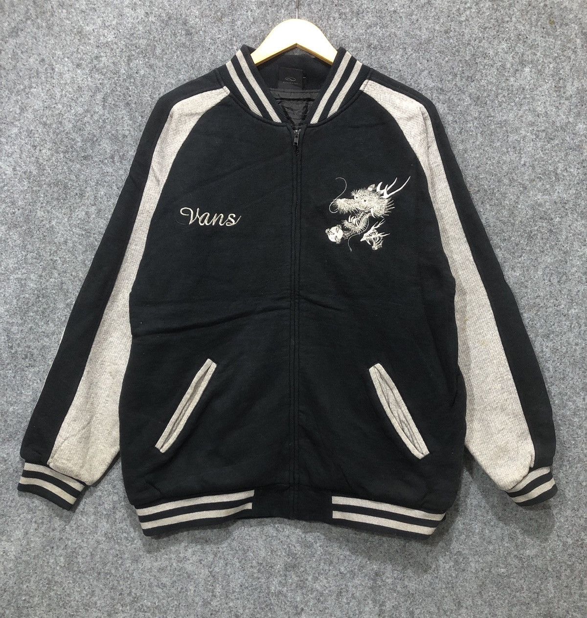Vans Vintage Vans Embroidered Dragon Sweater Jacket Size US M / EU 48-50 / 2 - 3 Thumbnail
