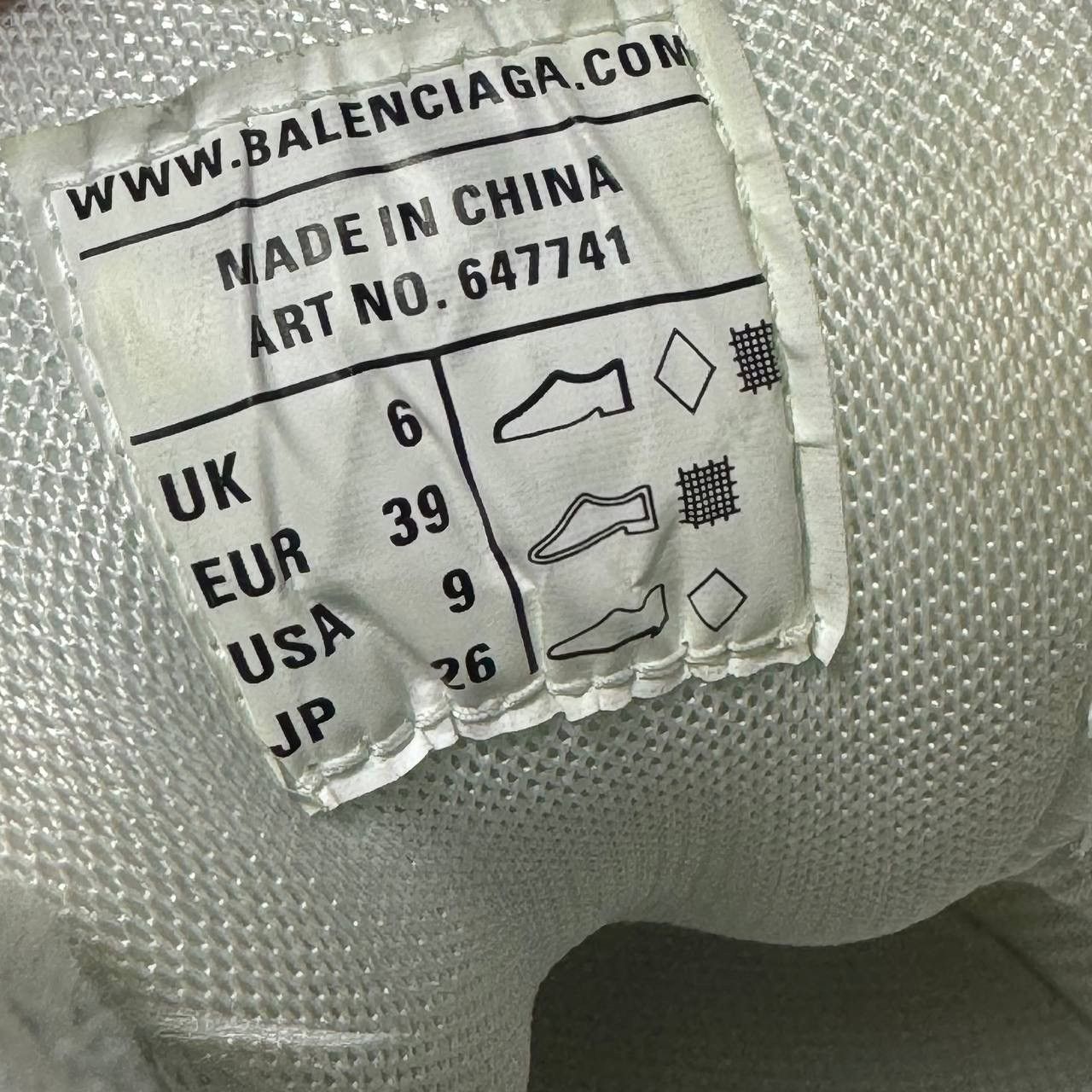 Balenciaga Balenciaga track 1 Clear Sole Size US 6 / EU 39 - 6 Thumbnail