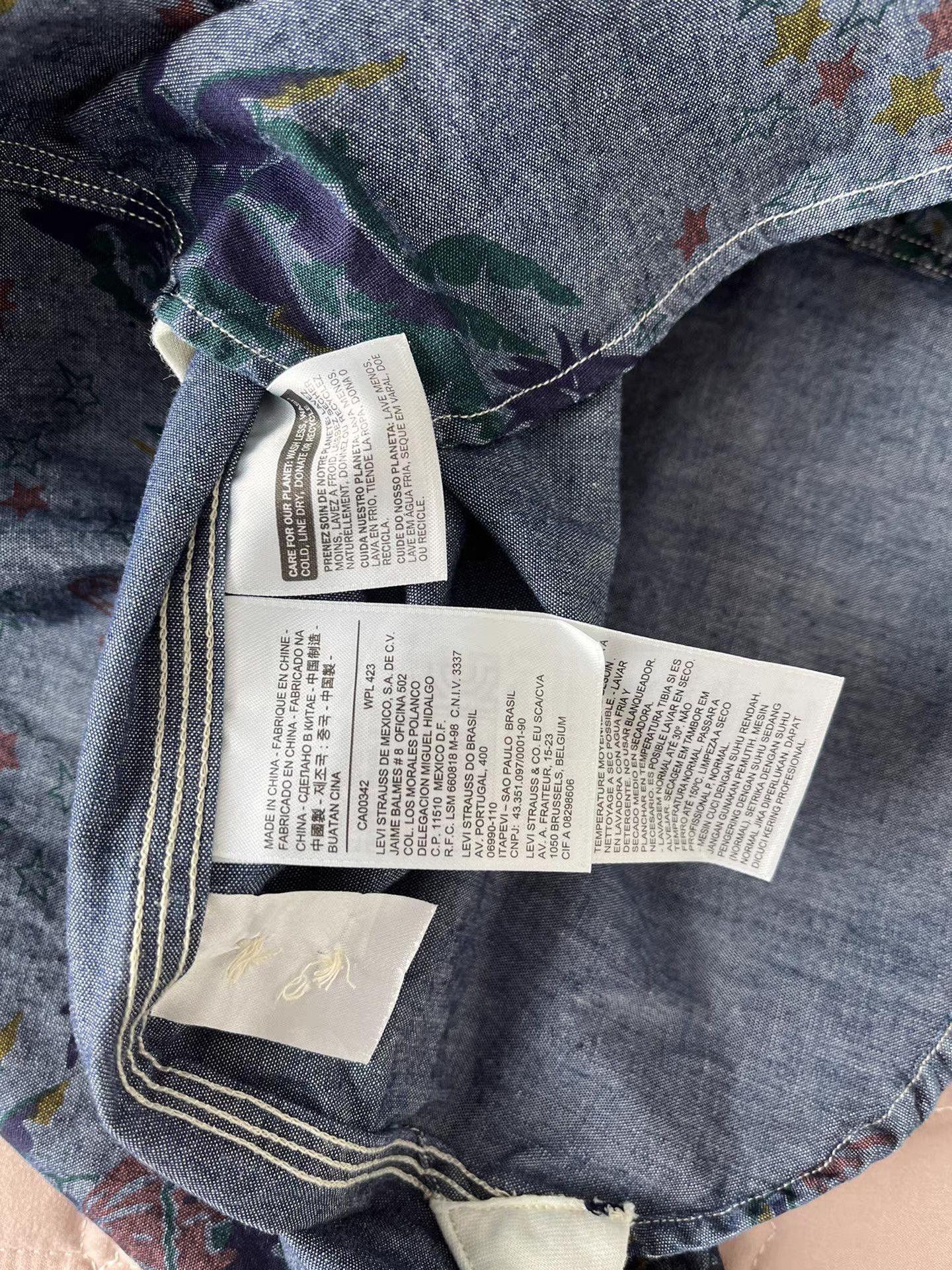 Levi's Levi's Shirt with Coconut Tree Pattern Size Size US S / EU 44-46 / 1 - 7 Thumbnail