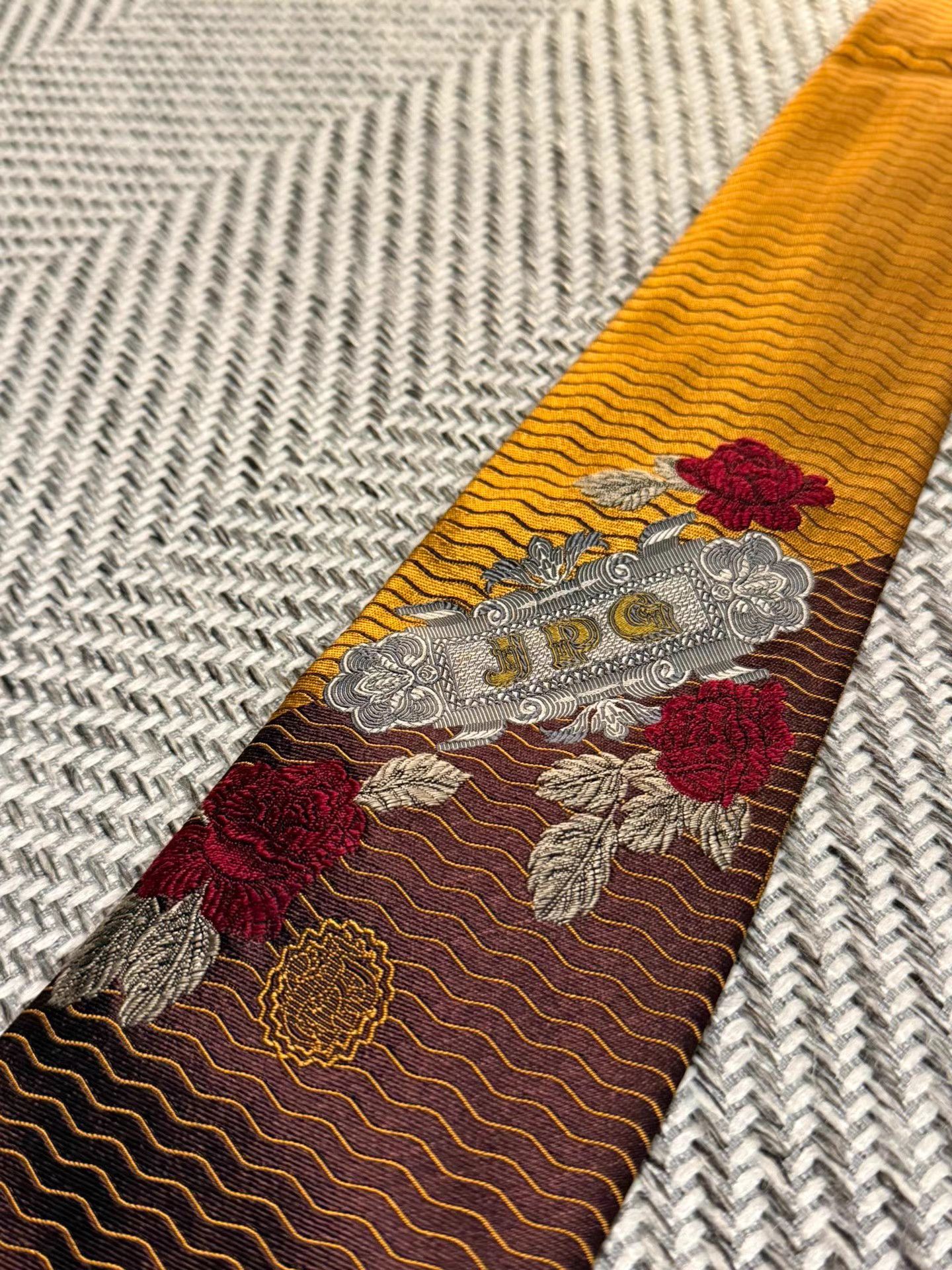 Jean Paul Gaultier Jean Paul Gaultier Glossy Rose Emblem Tie K24 Size ONE SIZE - 4 Thumbnail