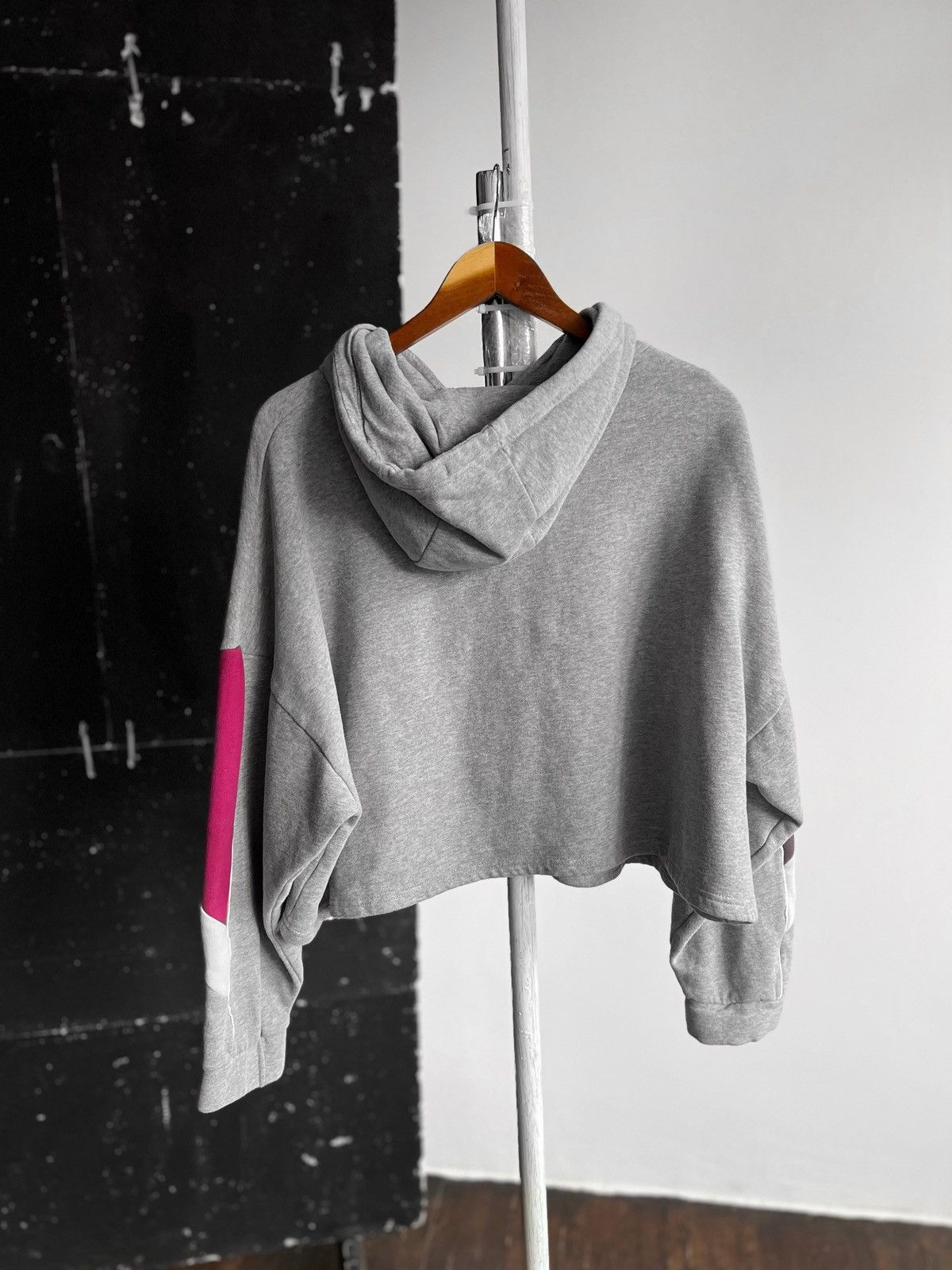 Designer × Ellesse Ellesse Sport Womens Gray Cropped Hoodie Long Sleeve Logo Size L / US 10 / IT 46 - 3 Thumbnail