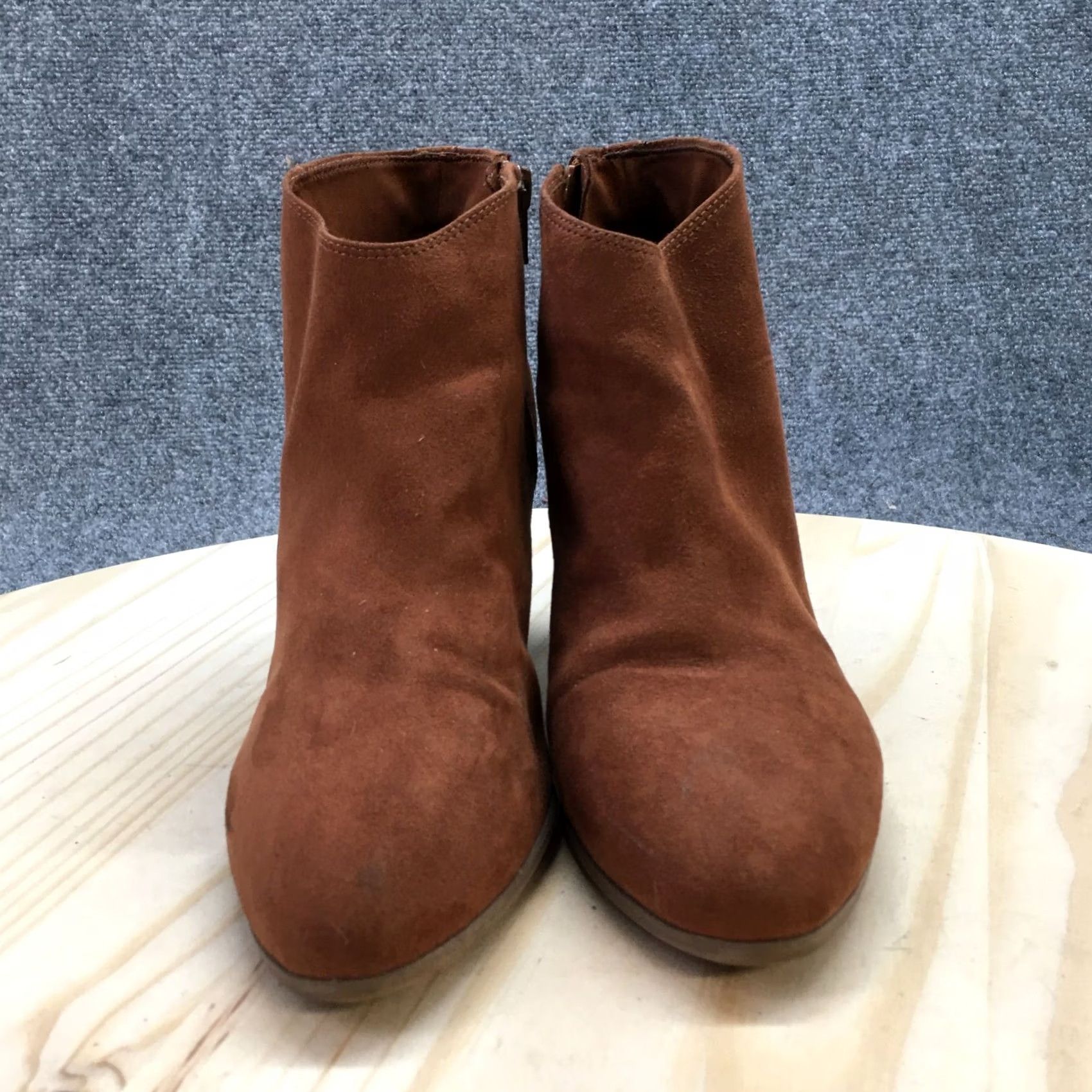 Old Navy Old Navy Boots Womens 8 Ankle Booties Brown Suede Zipper Casual Cap Mid Heel Bootie Womens Size US 8 / IT 38 - 5 Thumbnail