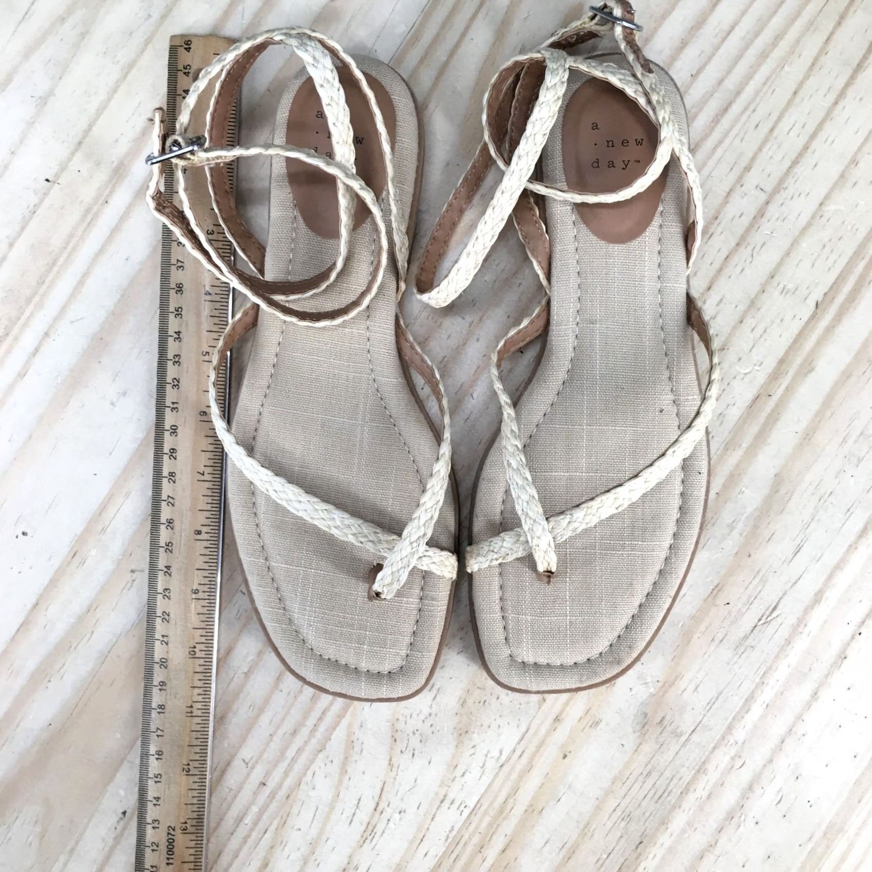Vintage A New Day Sandals Womens 8.5 Strappy Thong Braided Buckle Beige Flats NEW Size US 9 / IT 39 - 7 Thumbnail