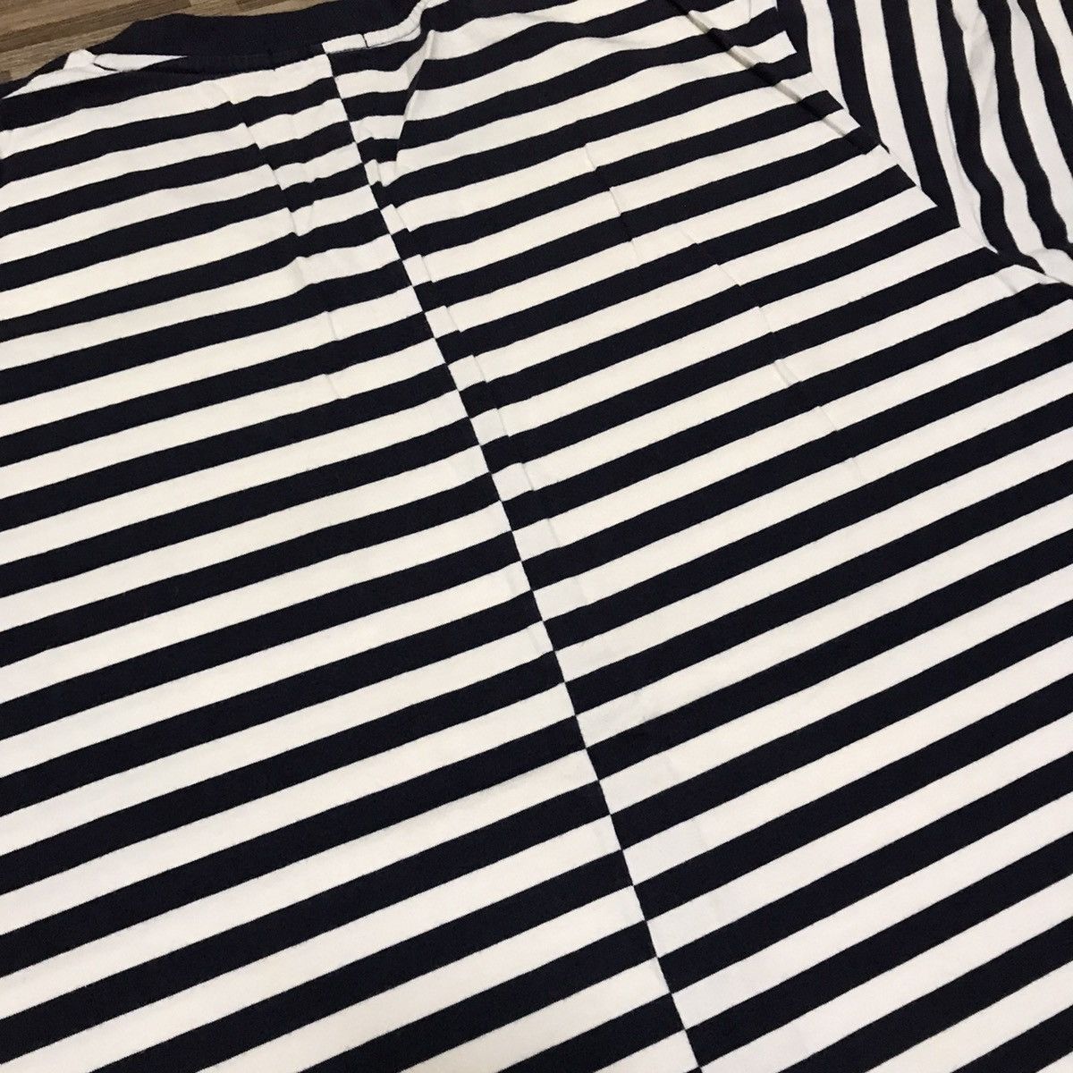 JW Anderson × Uniqlo UNIQLO X J.W.ANDERSON STRIPED FABRIC POCKET STYLE RARE TEE Size US XL / EU 56 / 4 - 9 Thumbnail