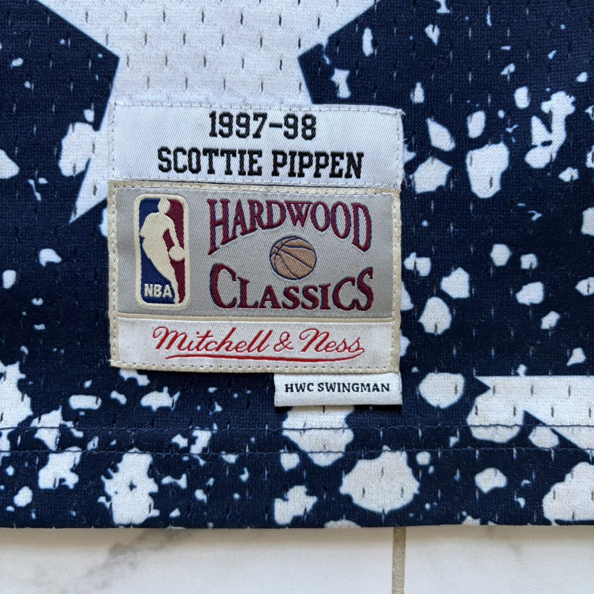Mitchell & Ness Mitchell & Ness Scottie Pippen Chicago Bulls 1997-98 Jersey Size US S / EU 44-46 / 1 - 3 Thumbnail