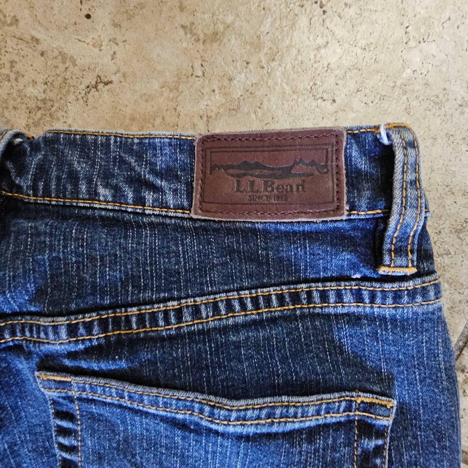 L.L. Bean L.L. Bean Womens Straight Jeans Size 10 Petite 27" inseam Size 32" / US 10 / IT 46 - 3 Thumbnail